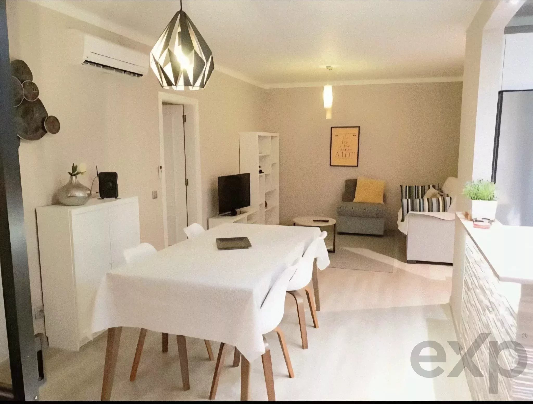 Appartement 2 Chambres avec Vue Mer à Quarteira | À 150 m de la Plage | Garage