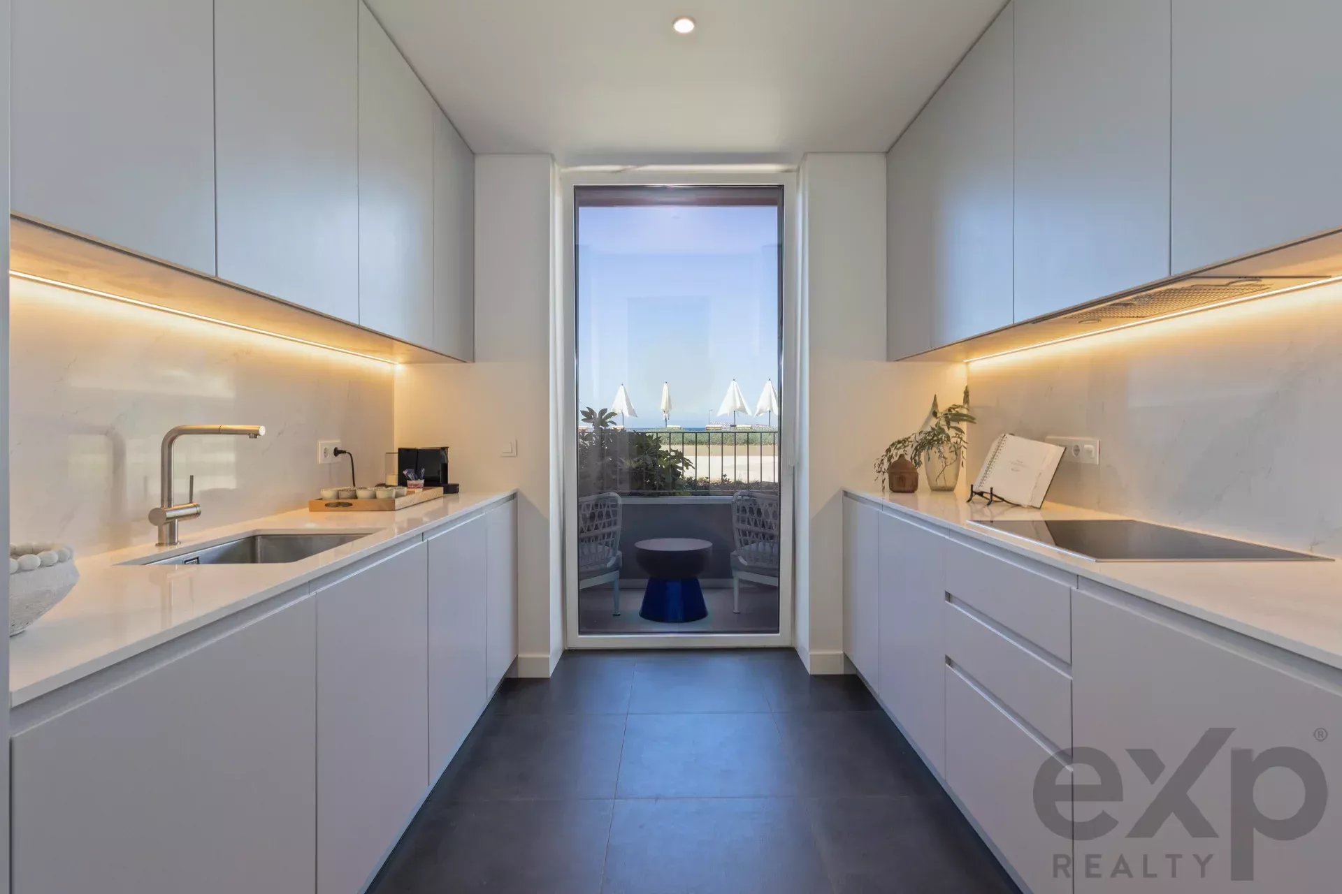 Apartamento de Luxo T2 em Quarteira, Algarve