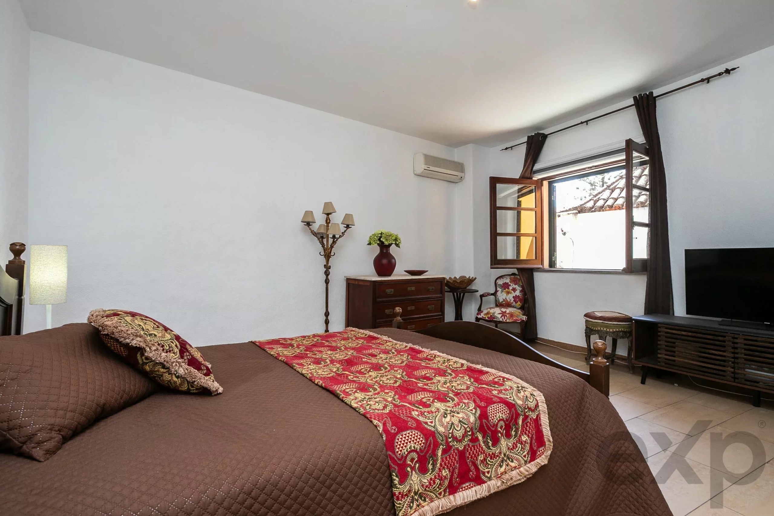Stunning 4-Bedroom Townhouse in Tavira’s Historic Centre