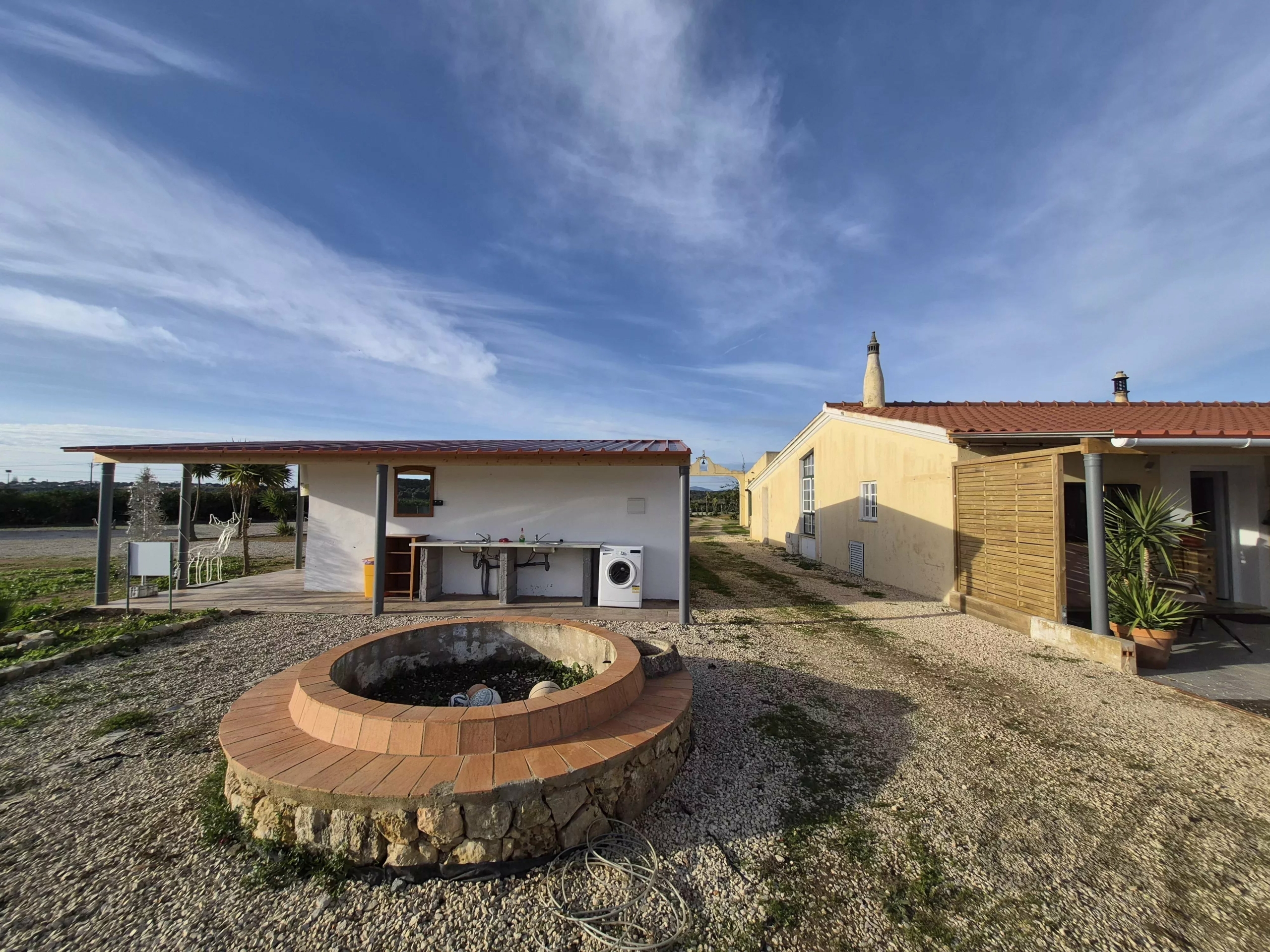 Renovated farmhouse ideally located in the middle of nature.