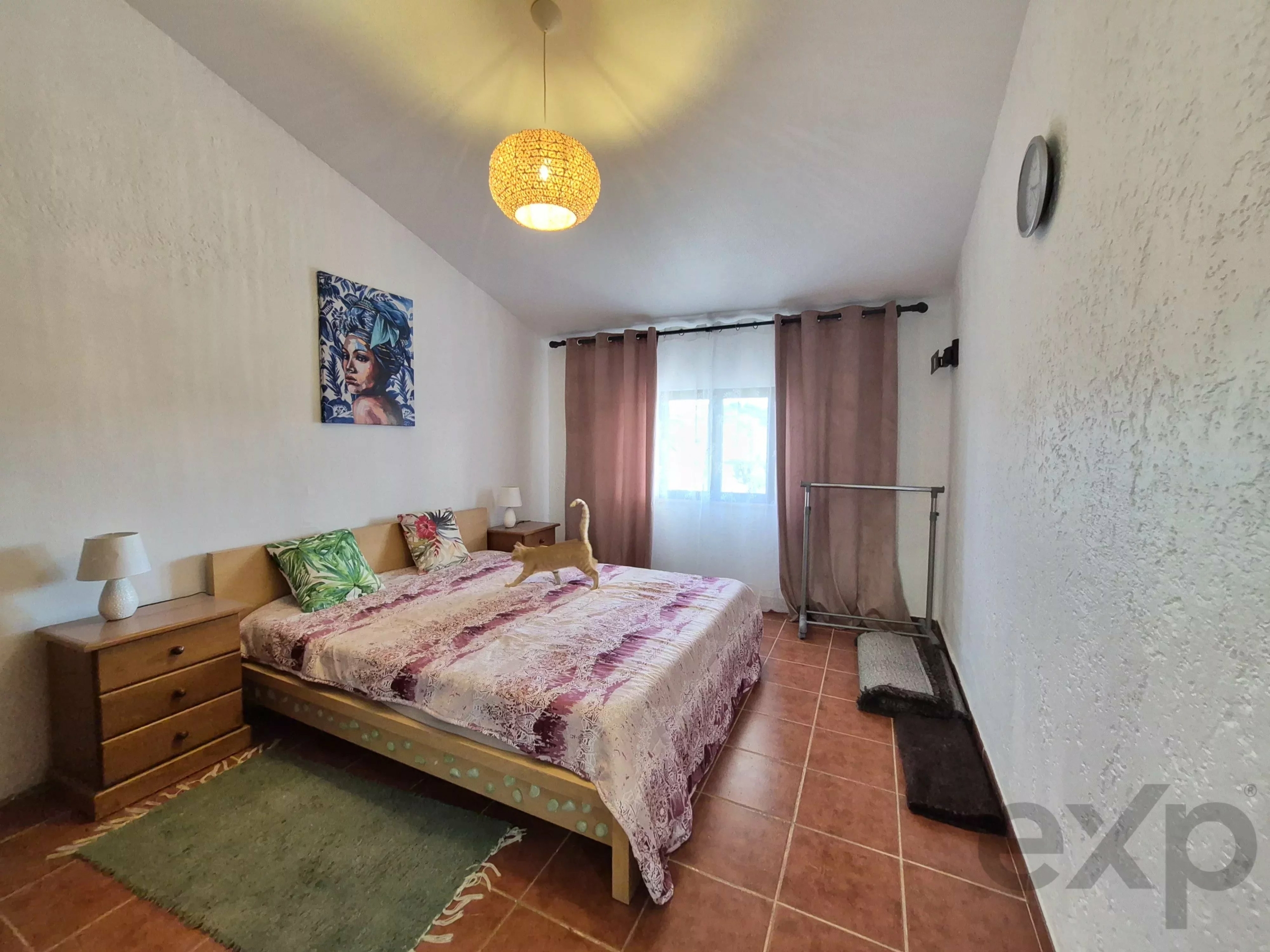 Renovated farmhouse ideally located in the middle of nature.