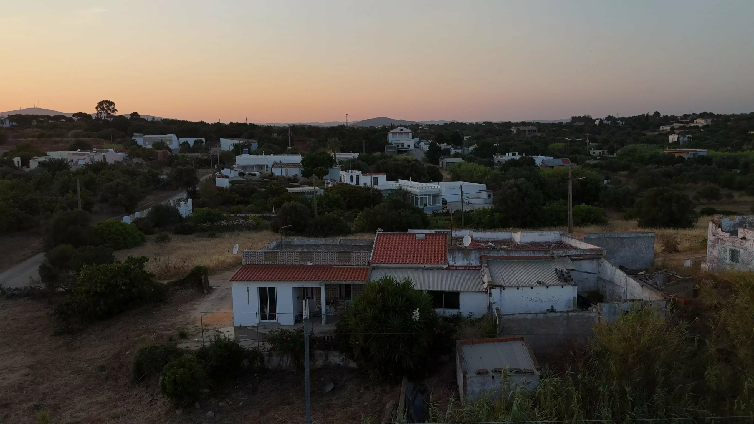 Maison à rénover en première ligne de la Ria Formosa