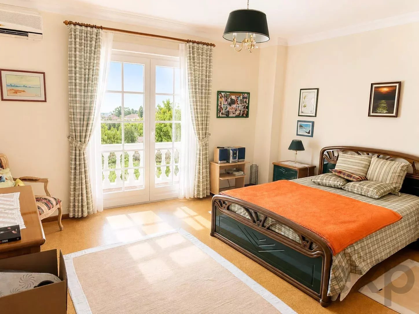 5-Bedroom House, Altura