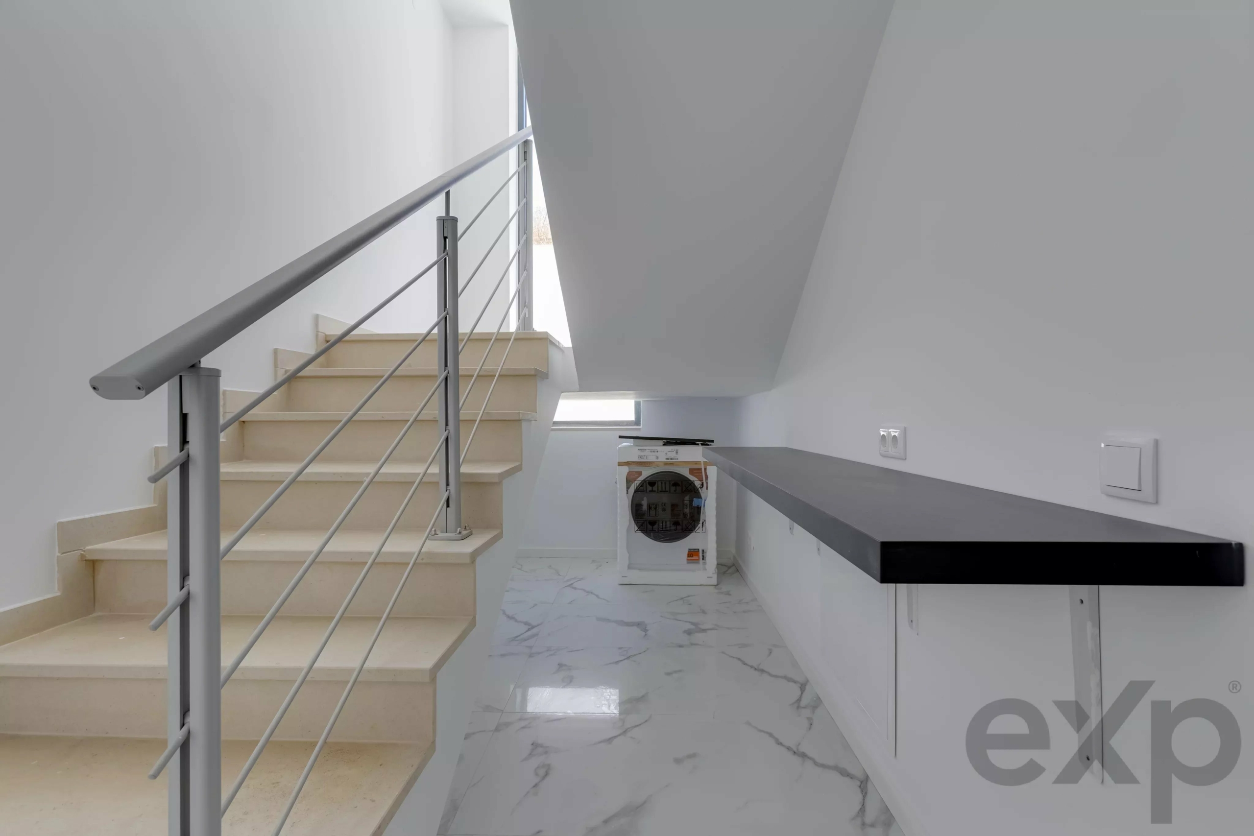 New-Build Villa with Private Pool, Steps from Meia Praia, Lagos
