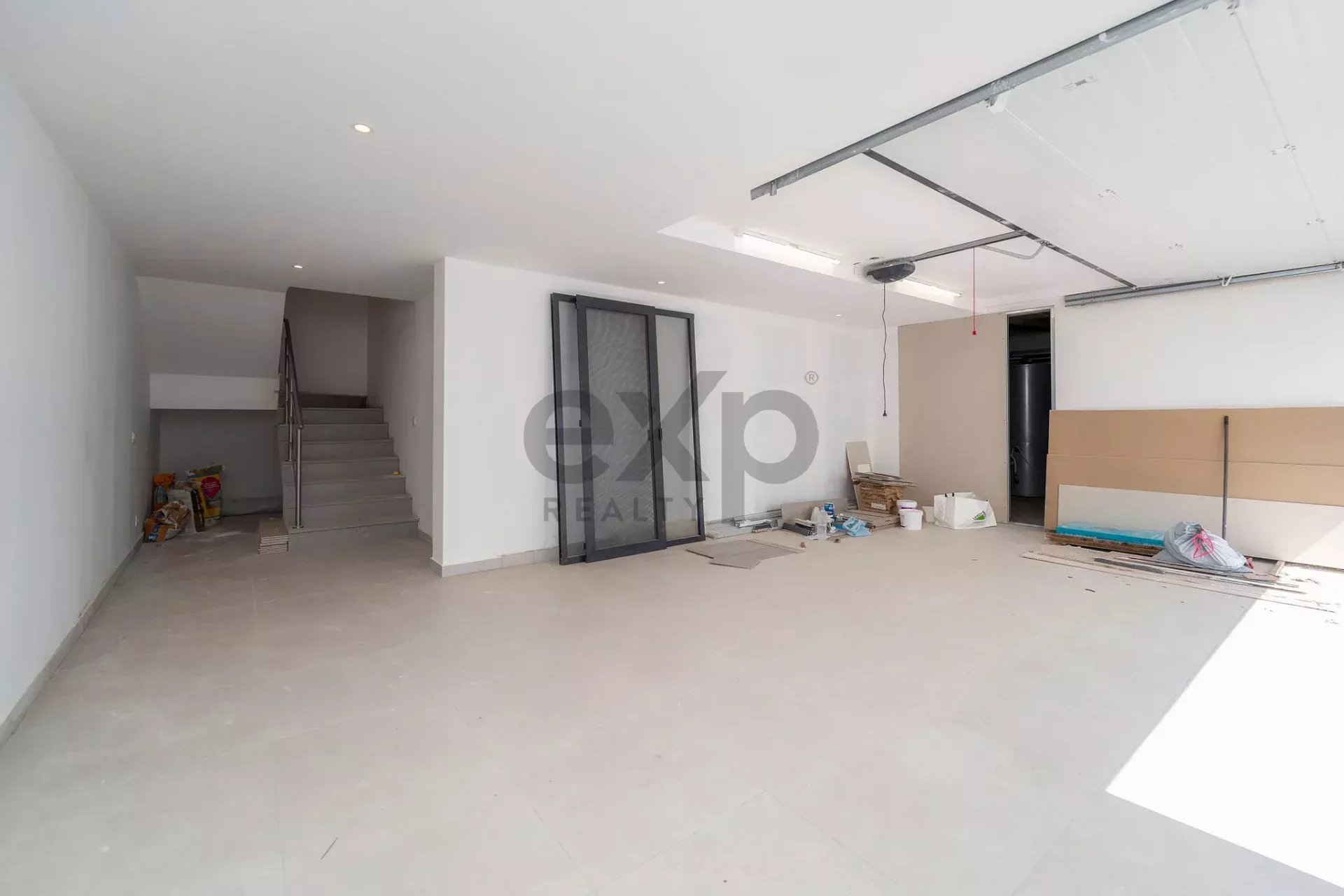 Contemporary Newly Built T6 Villa by Tavira Waterfront