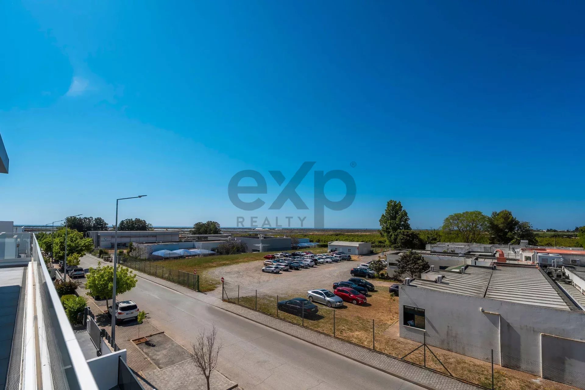 Contemporary Newly Built T6 Villa by Tavira Waterfront