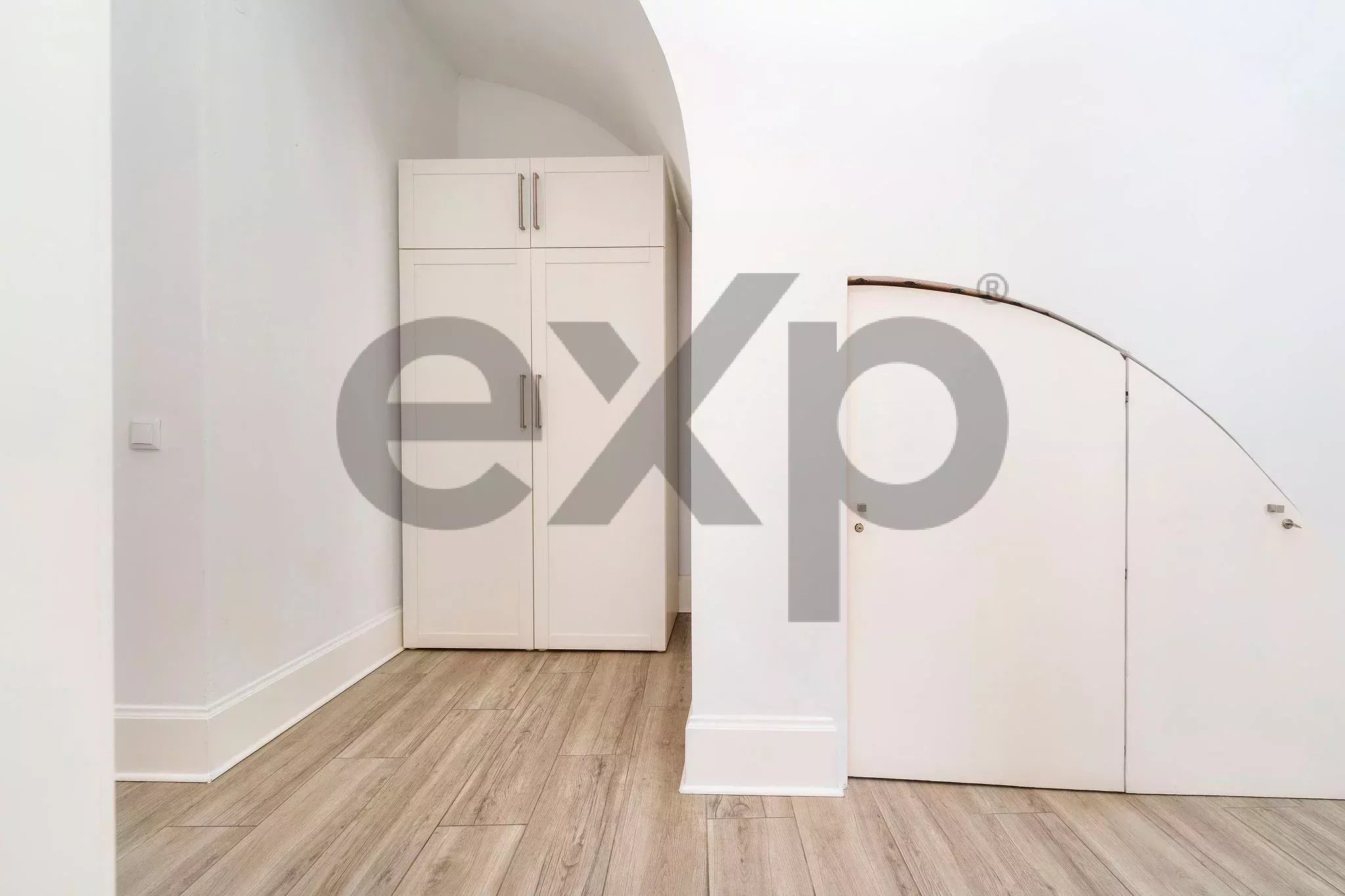 Stunning Large Townhouse in the Heart of Olhão