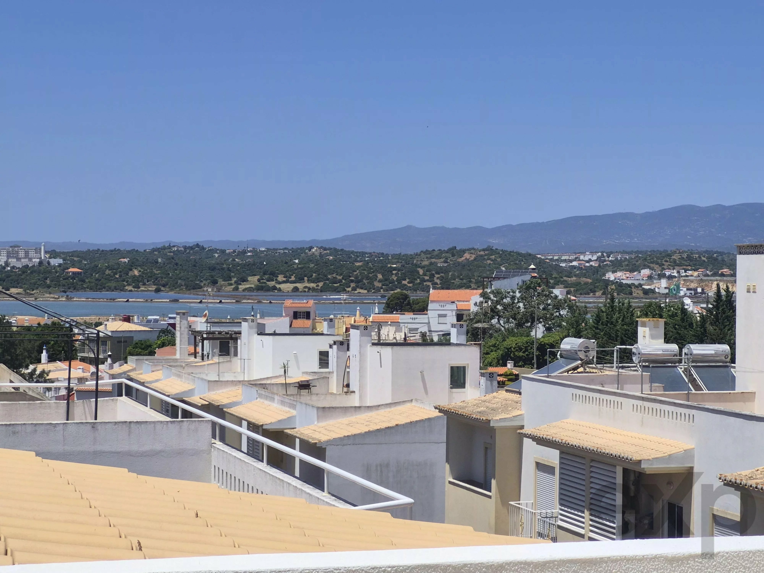 3 Bedroom Apartment, duple garage, Ferragudo area.