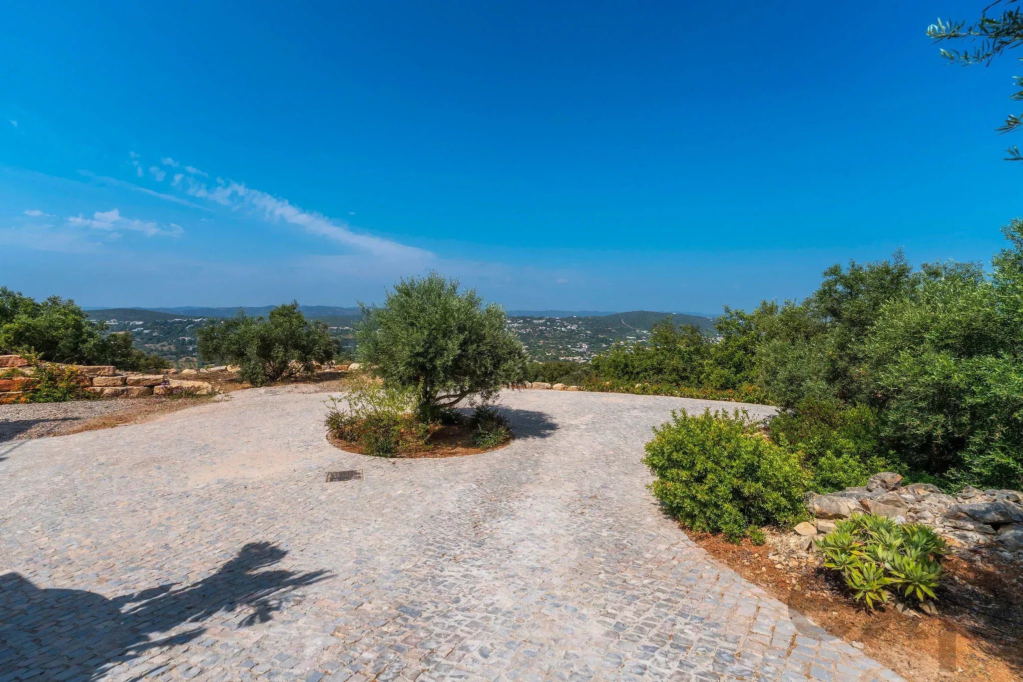 T3 Villa with magnificent views, close to São Bras de Alportel, Loule and Faro