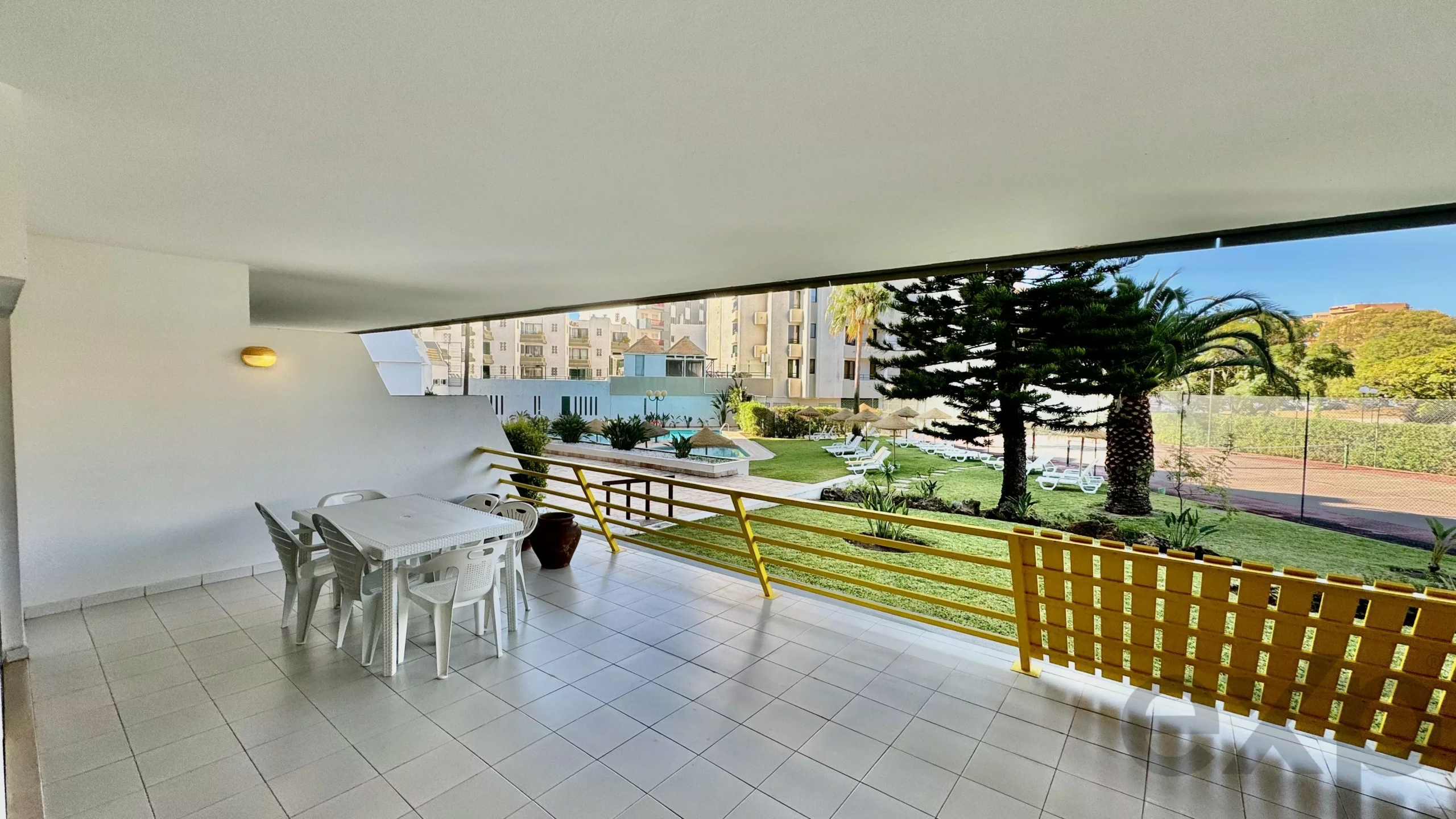 Renovated 1-Bedroom Apartment with Pool & Parking | Vilamoura
