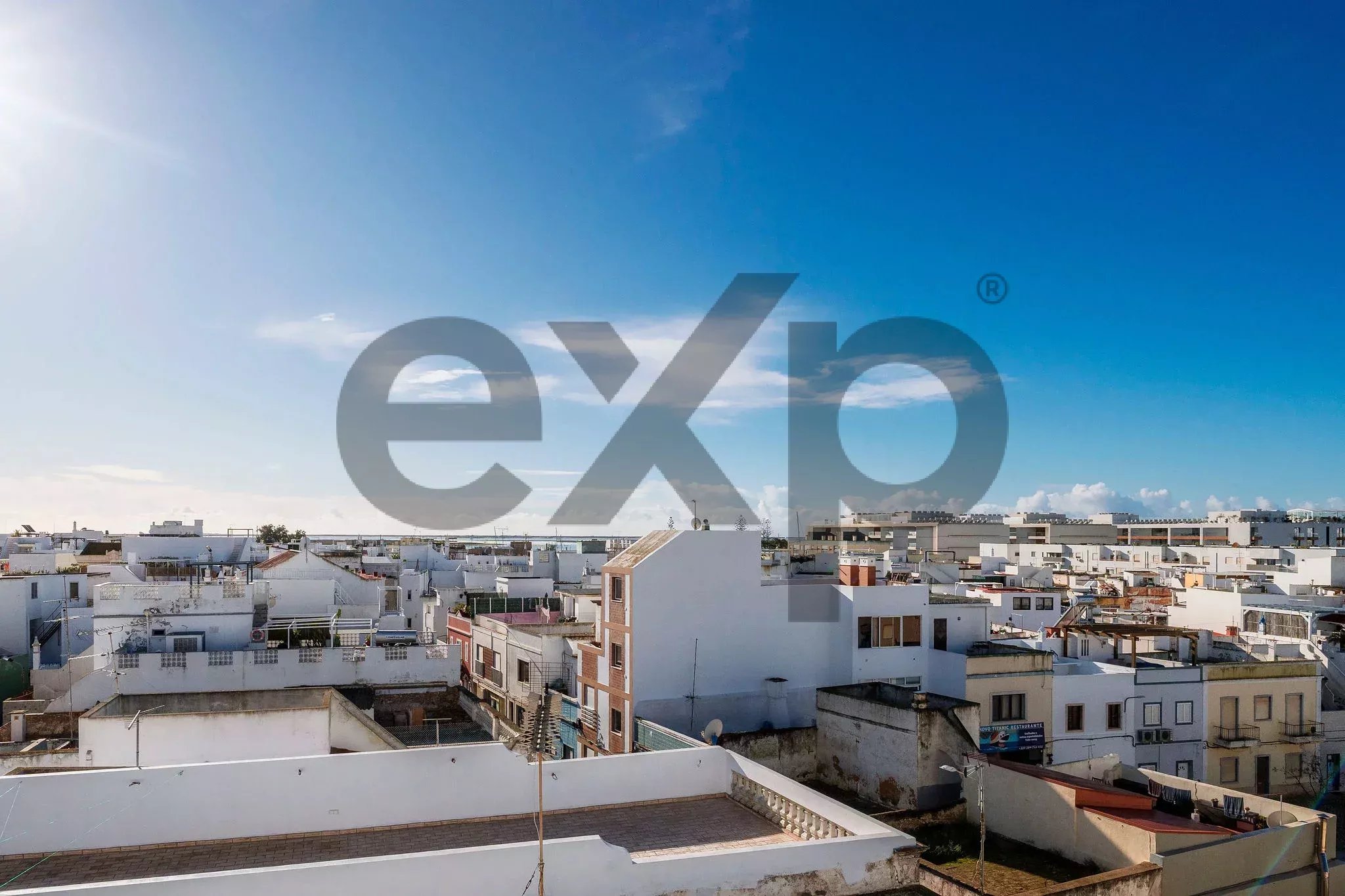 Stunning Large Townhouse in the Heart of Olhão