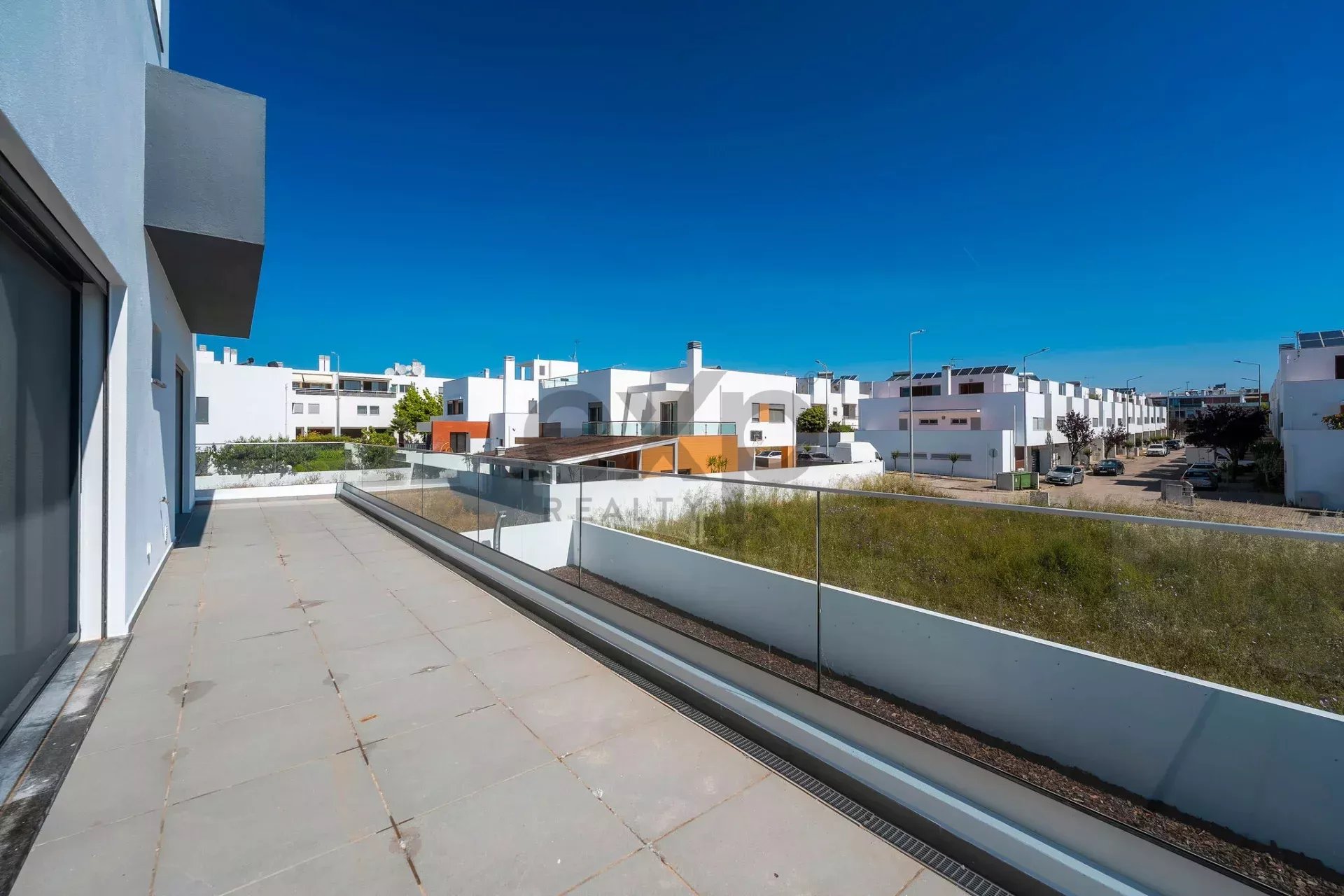 Contemporary Newly Built T6 Villa by Tavira Waterfront