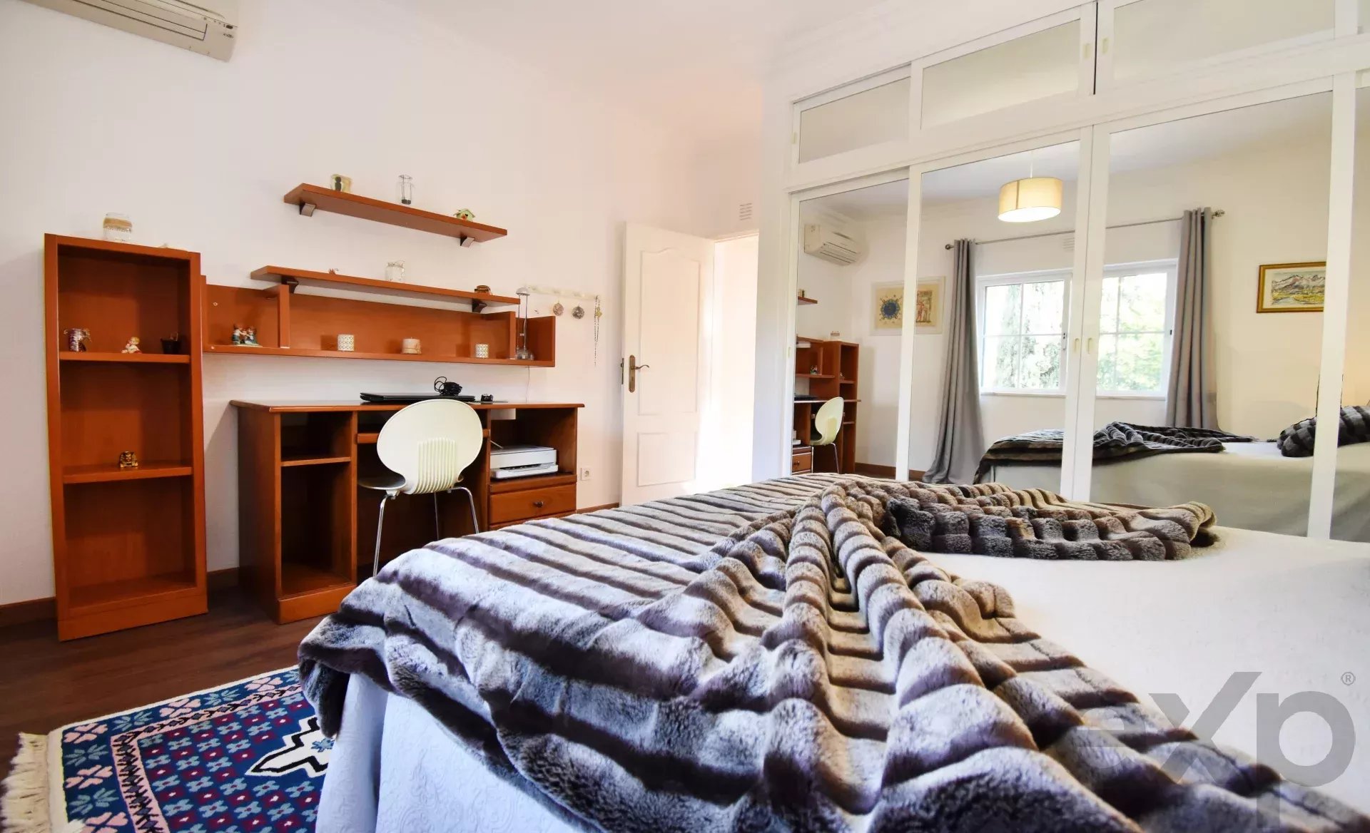 3-bedr. house + 1-bedr. annex, swimming pool and garage,