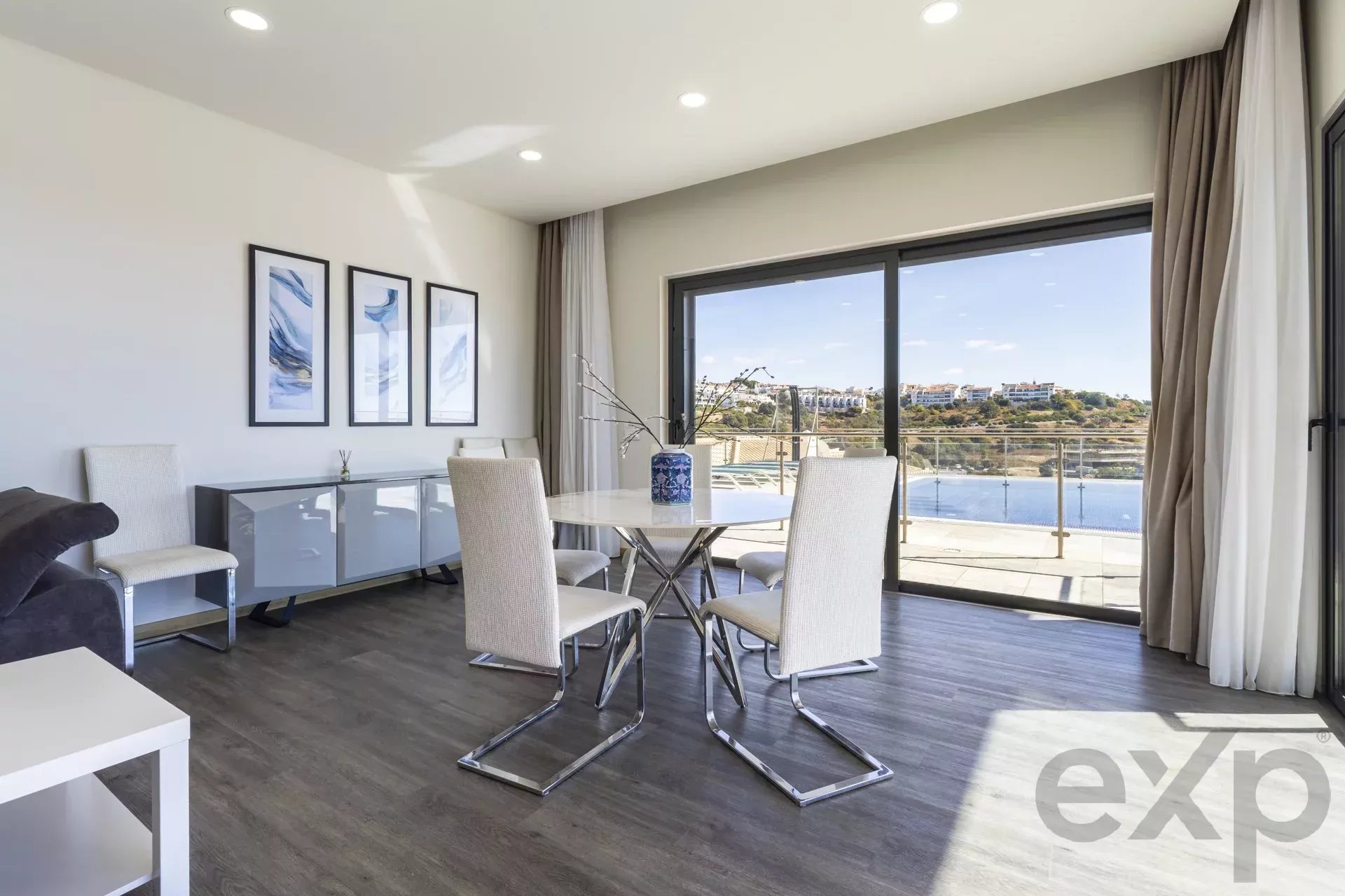 Wohnung mit 3 Schlafzimmern und Meerblick in Albufeira