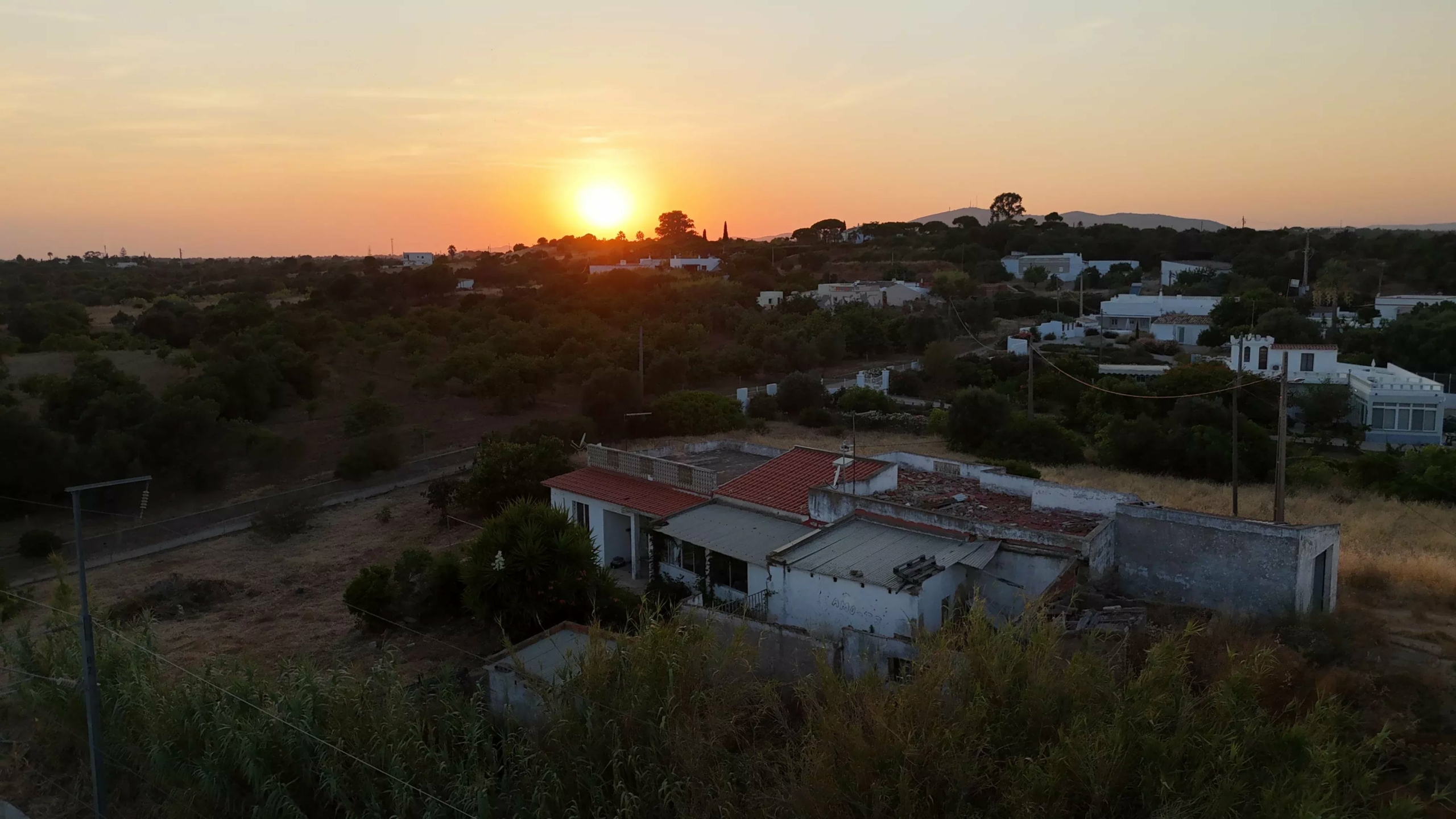 Maison à rénover en première ligne de la Ria Formosa