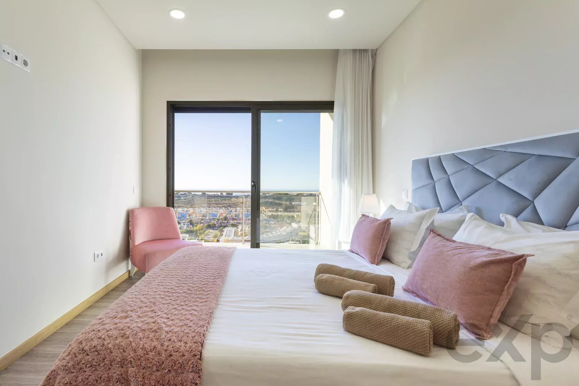 Apartamento T1 de Luxo com Vista Mar em Albufeira