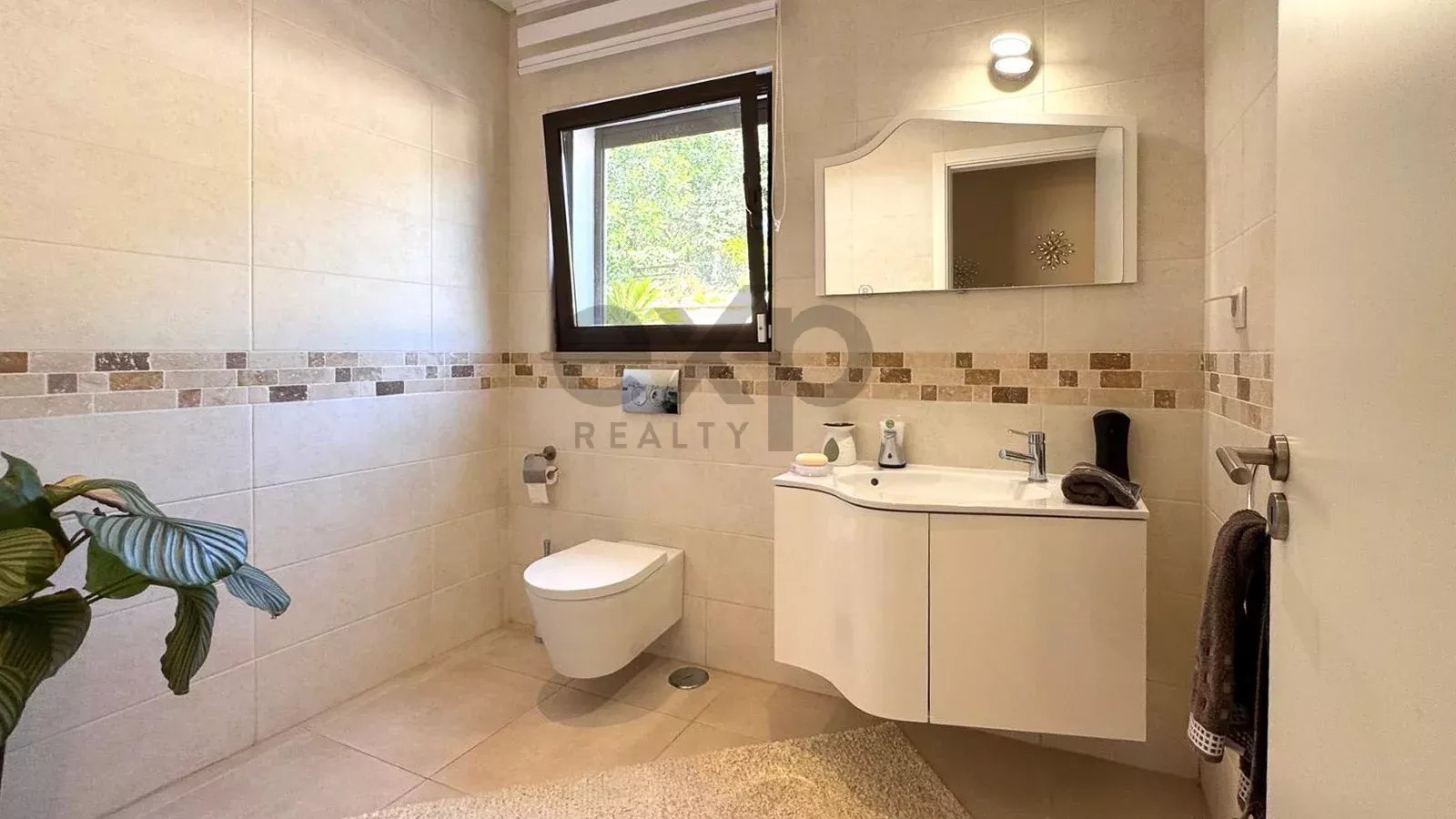 Luxury 4-bedroom villa of 437 m² with swimming pool – Mexilhoeira Grande, Portimão