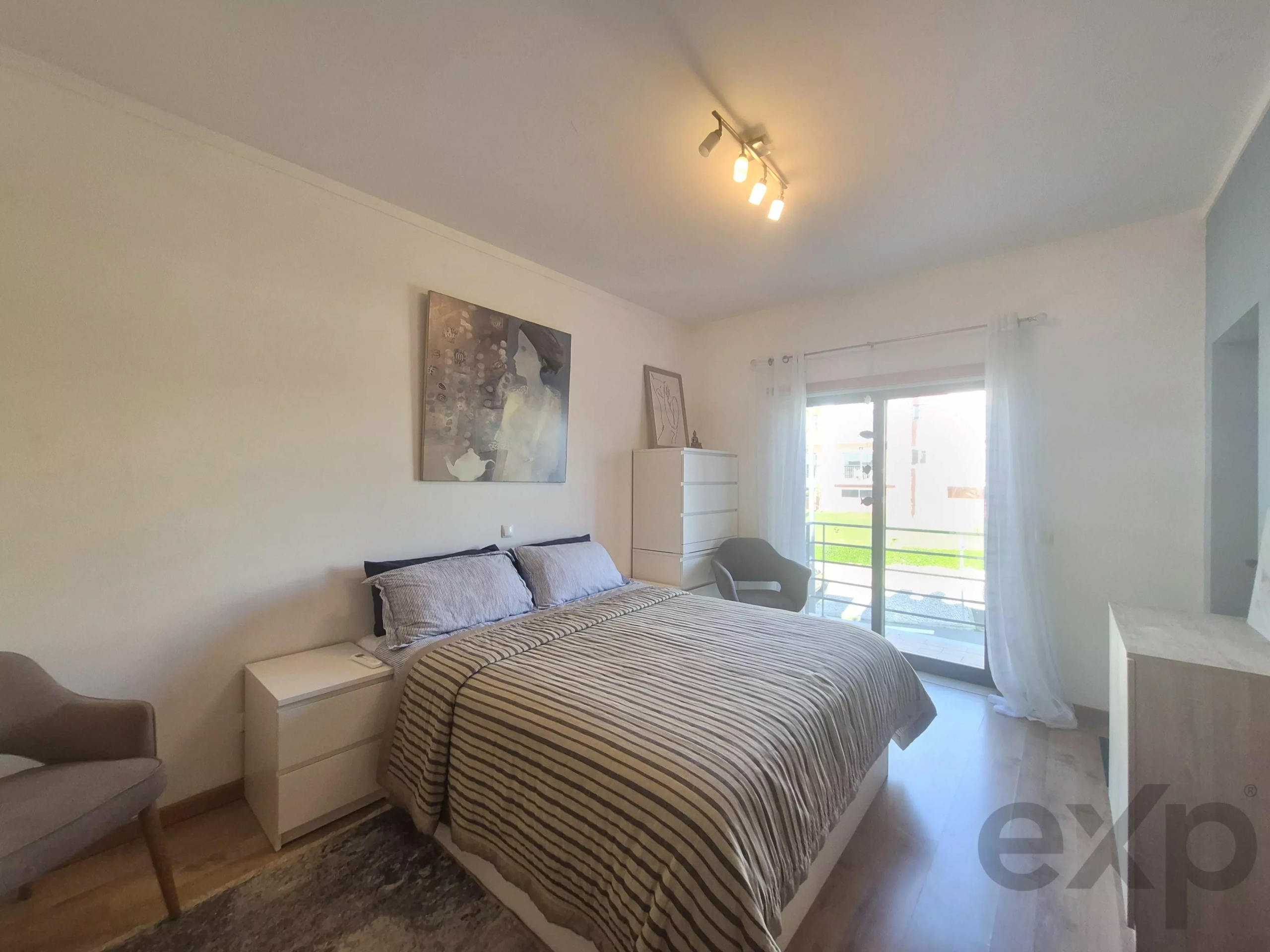 Semi-detached house with independent Apartment & rooftop – Exceptional panoramic view