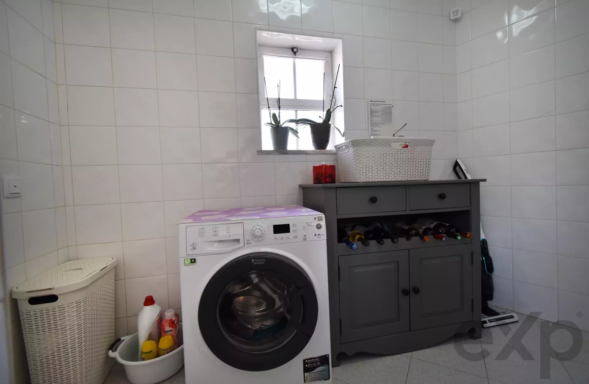 3-bedr. house + 1-bedr. annex, swimming pool and garage,