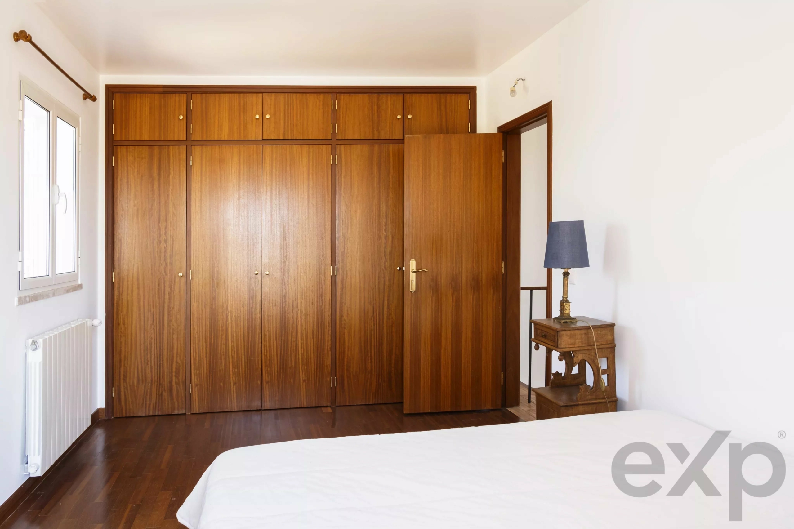 Country house with stunning views over the countryside and sea in the Algarve