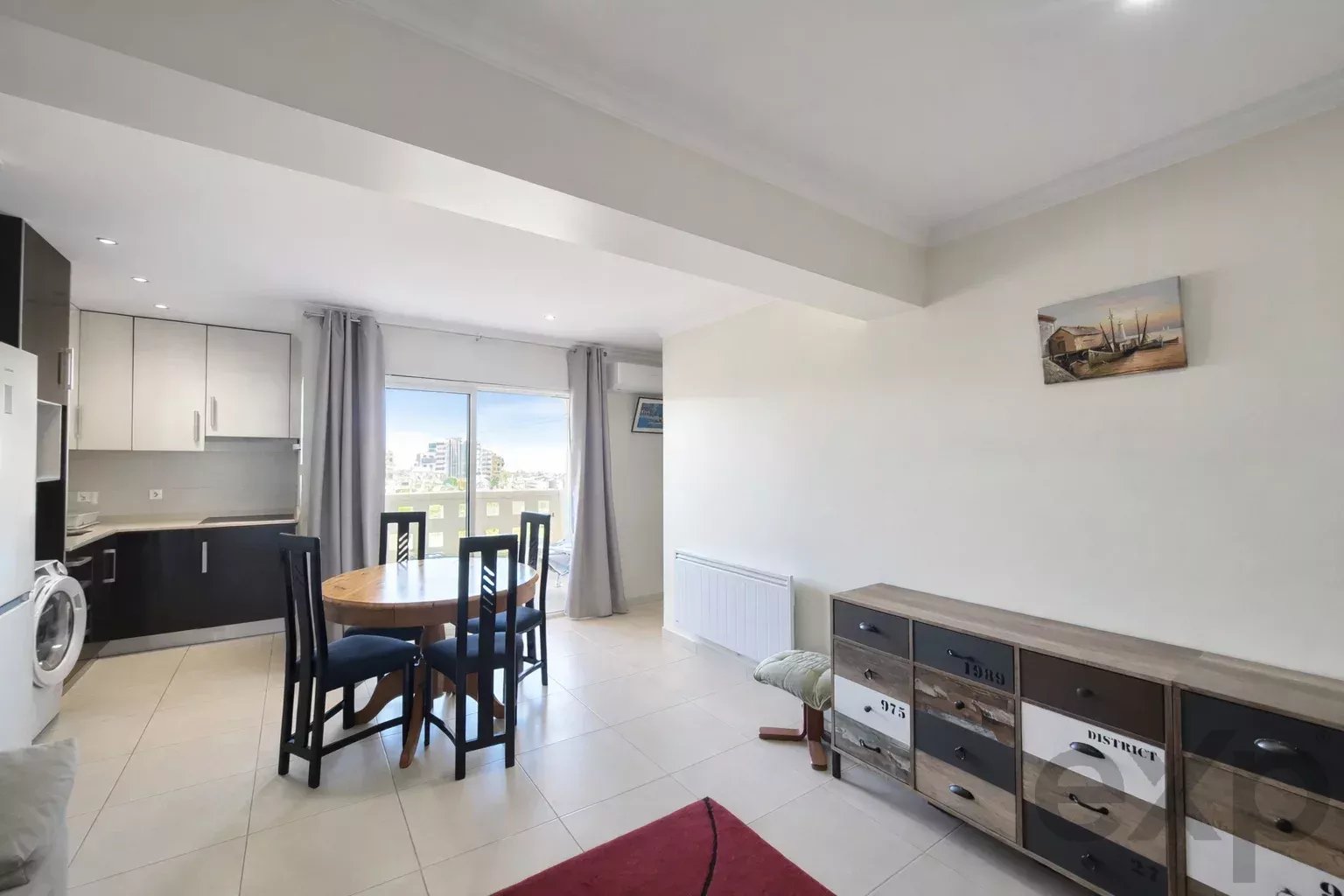 T1 Rénové, Praia da Rocha, avec Parking