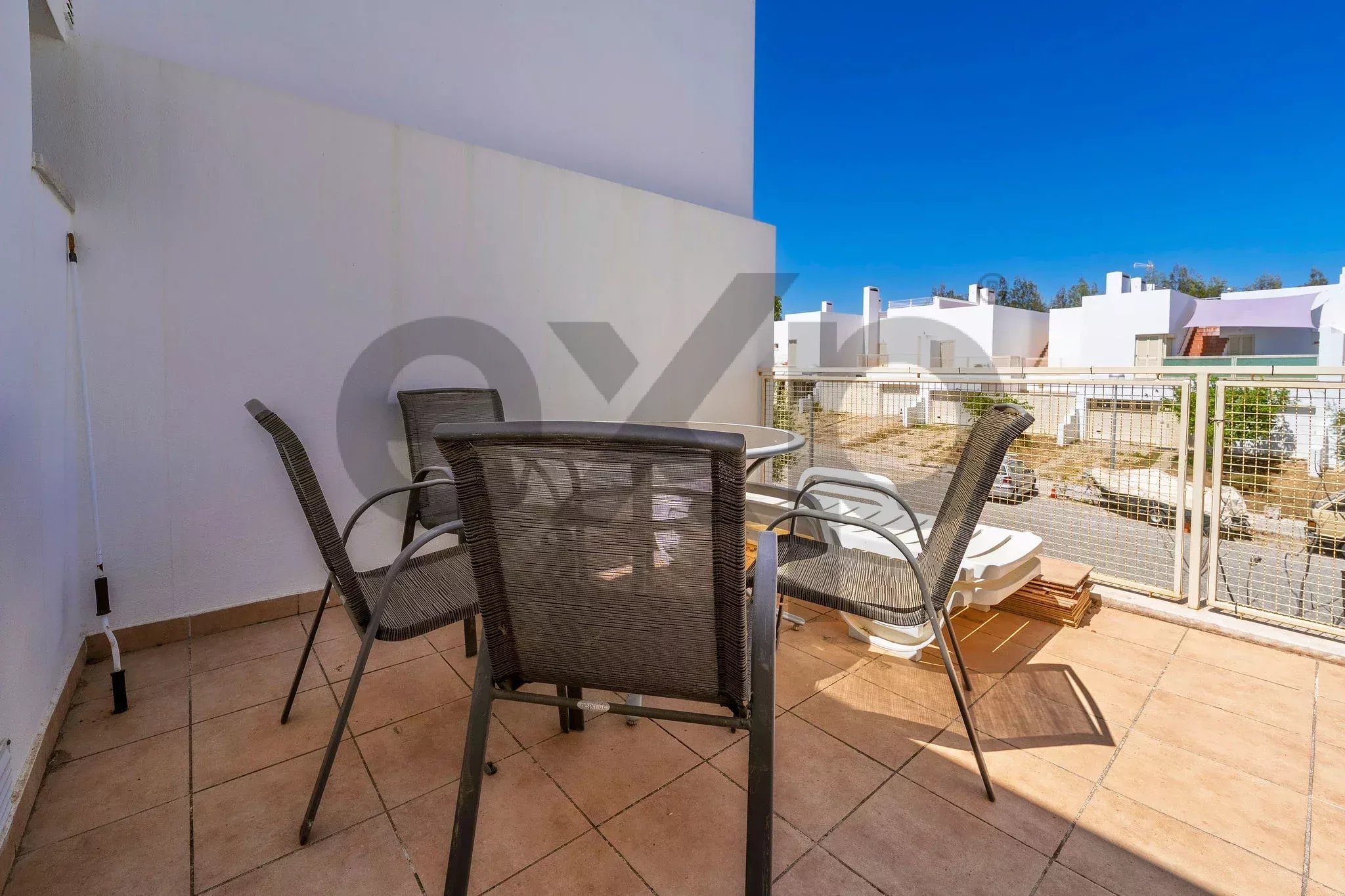 T3 Townhouse in the center of Moncarapacho