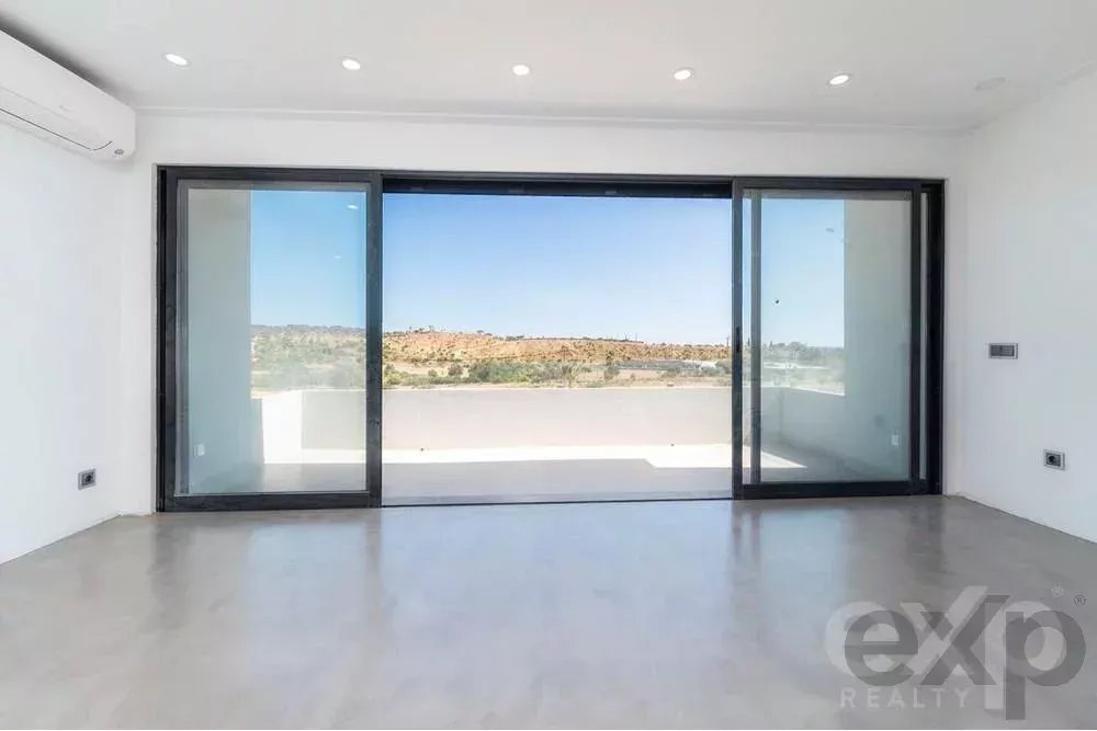 5 Bedroom Villa in Fonte Santa – Quarteira