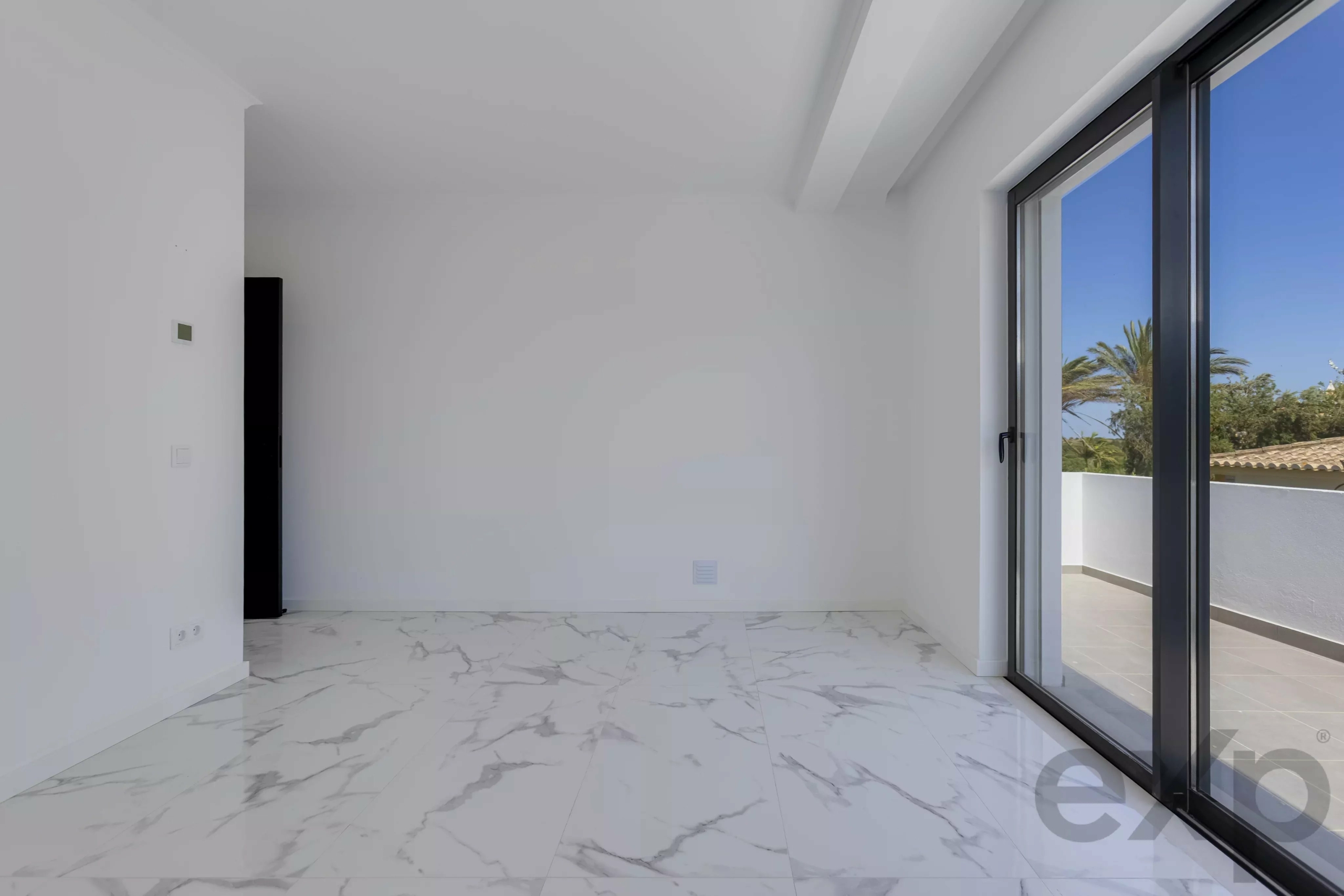 New-Build Villa with Private Pool, Steps from Meia Praia, Lagos