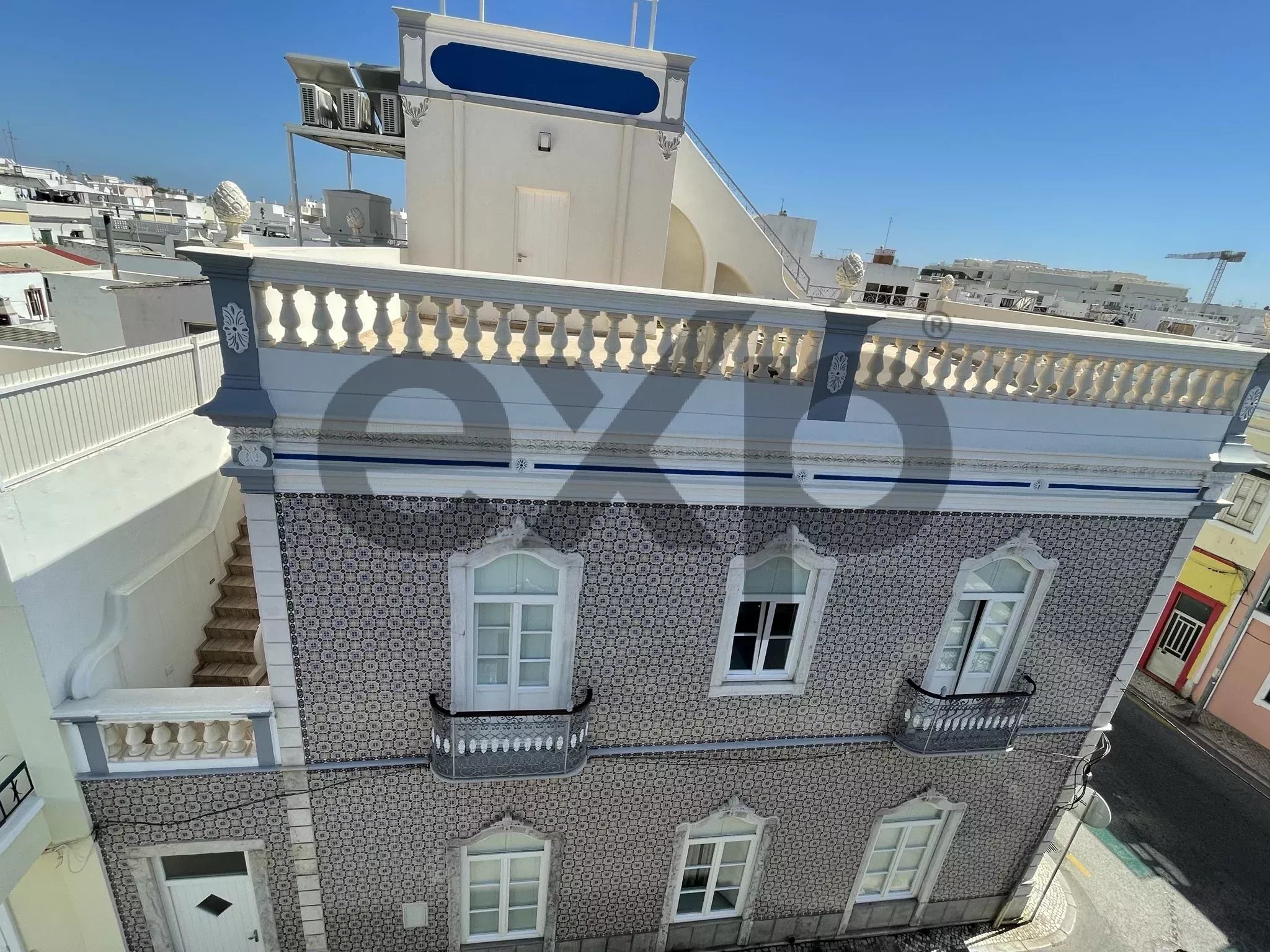 Stunning Large Townhouse in the Heart of Olhão