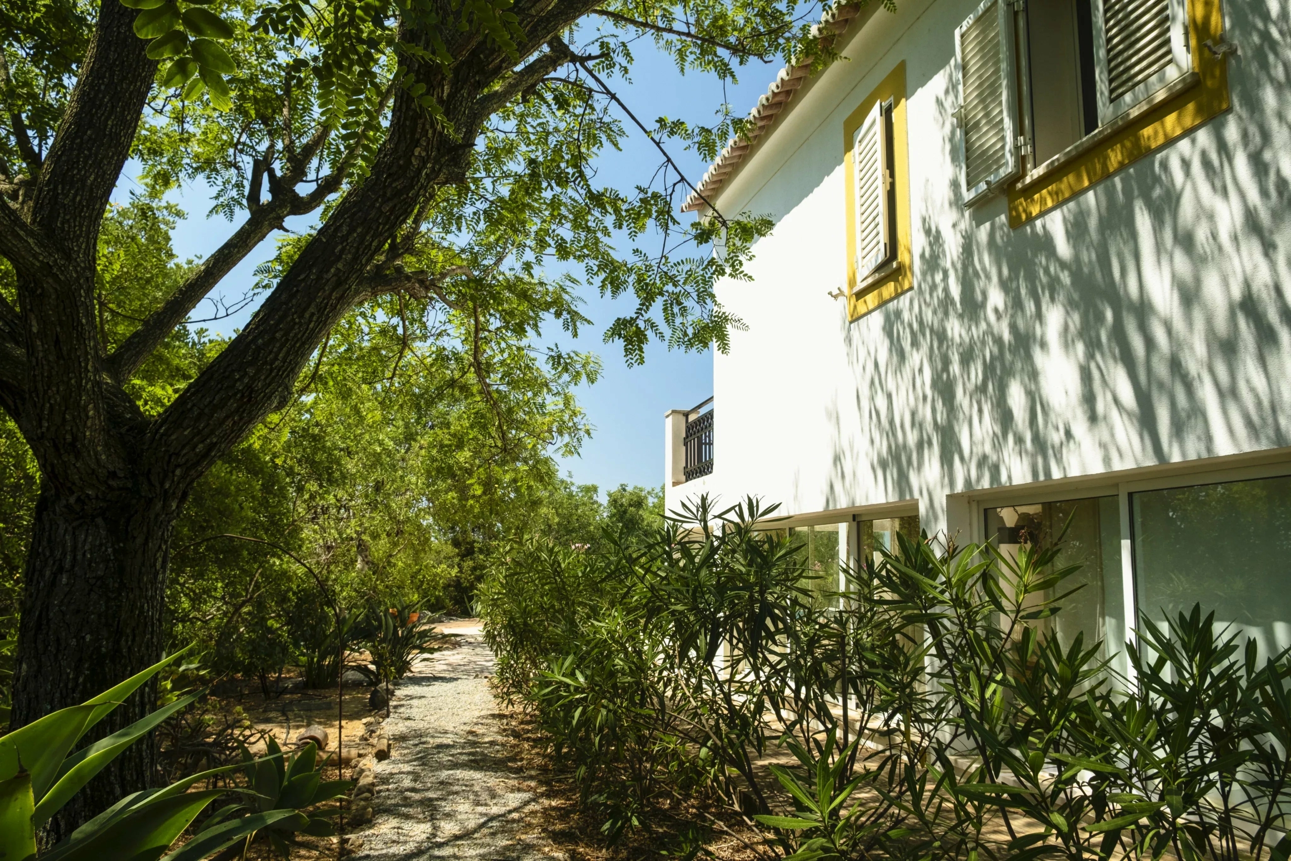 Country house with stunning views over the countryside and sea in the Algarve