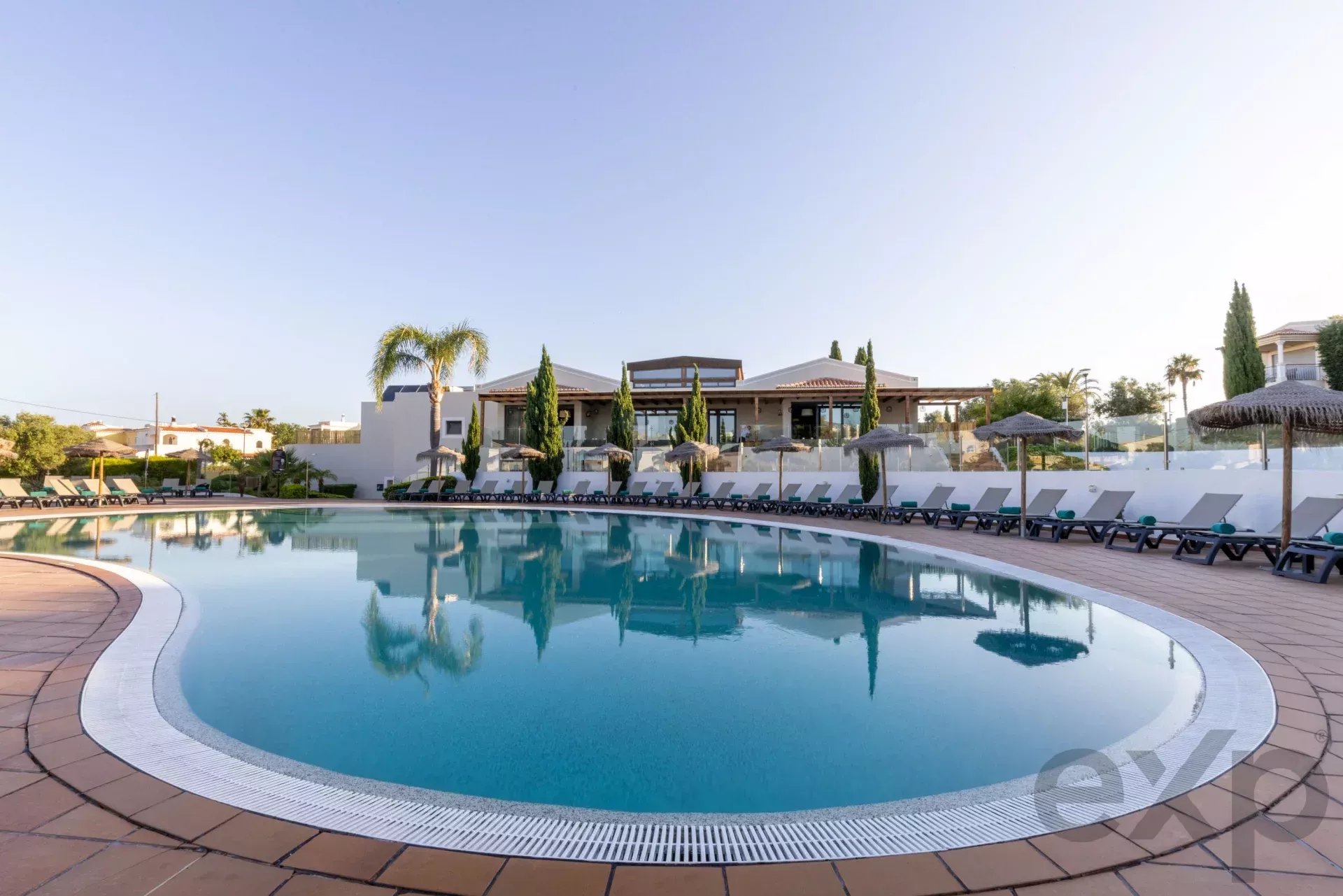 Modern 2-Bedroom Duplex in Village Resort, Carvoeiro – Algarve
