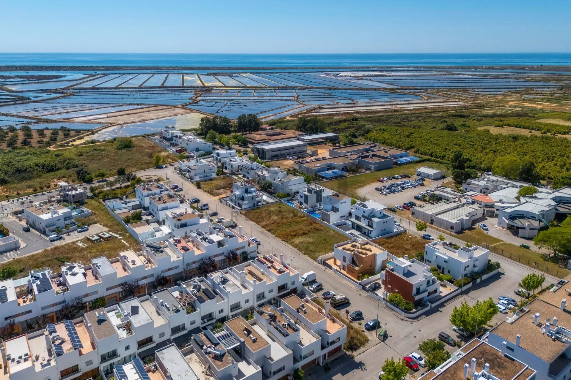 Contemporary Newly Built T6 Villa by Tavira Waterfront