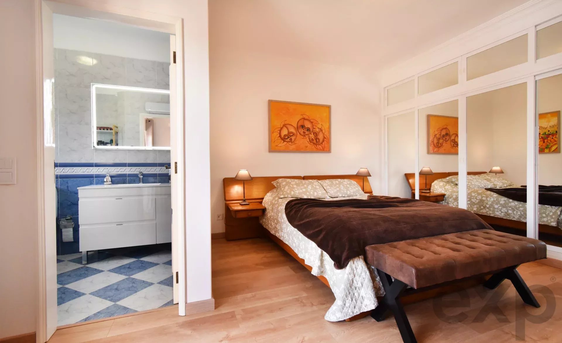 3-bedr. house + 1-bedr. annex, swimming pool and garage,