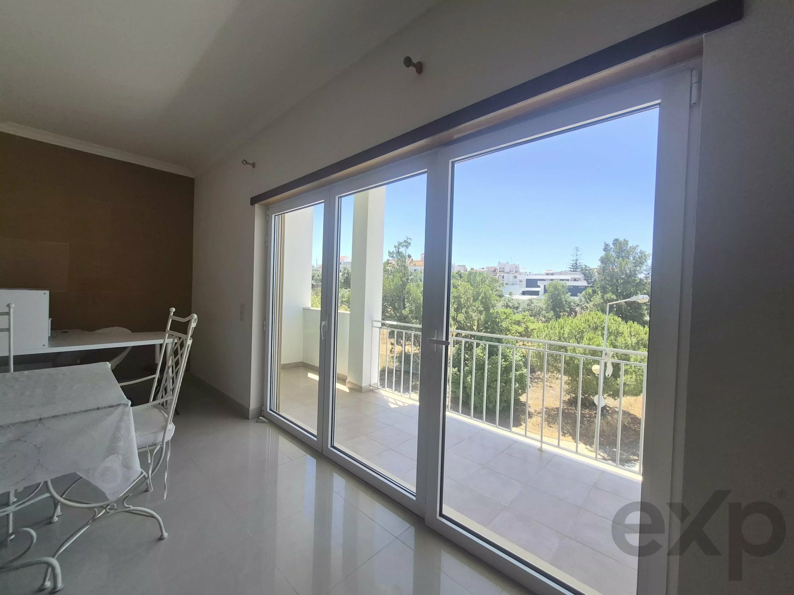 3 Bedroom Apartment, duple garage, Ferragudo area.
