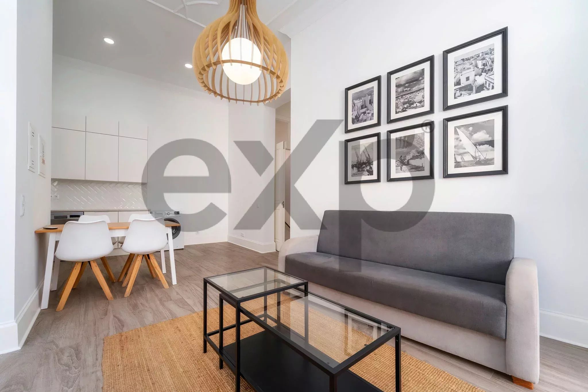 Stunning Large Townhouse in the Heart of Olhão