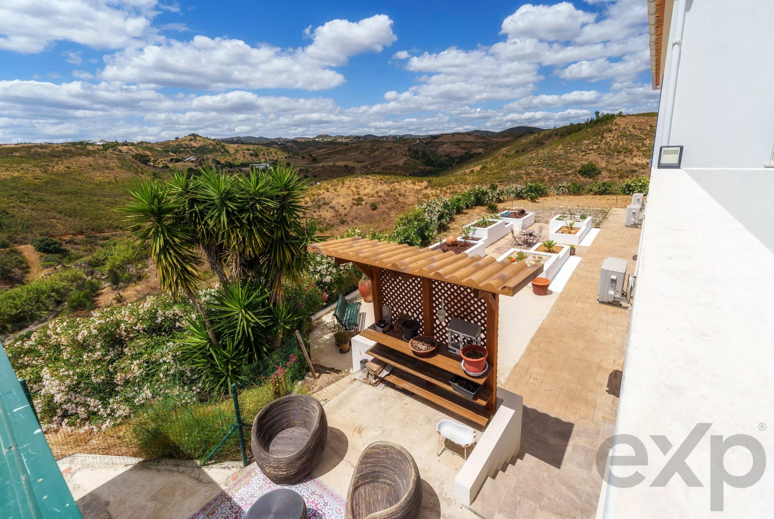 Renovated 5 Bed Countryside Villa with Pool, Panoramic Views, 2 Hectares