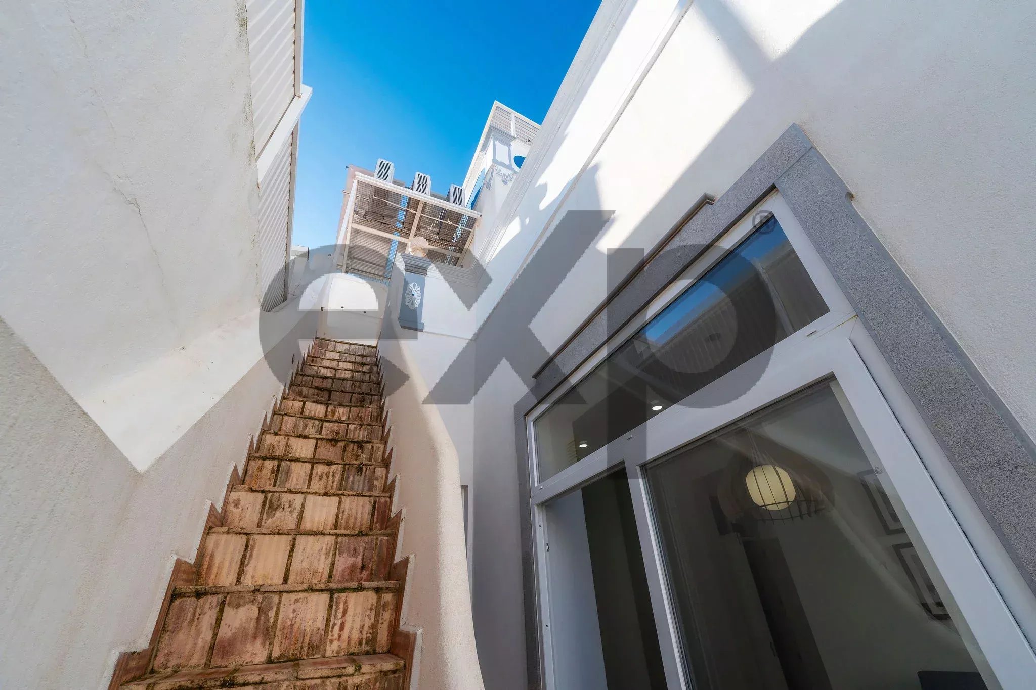 Stunning Large Townhouse in the Heart of Olhão