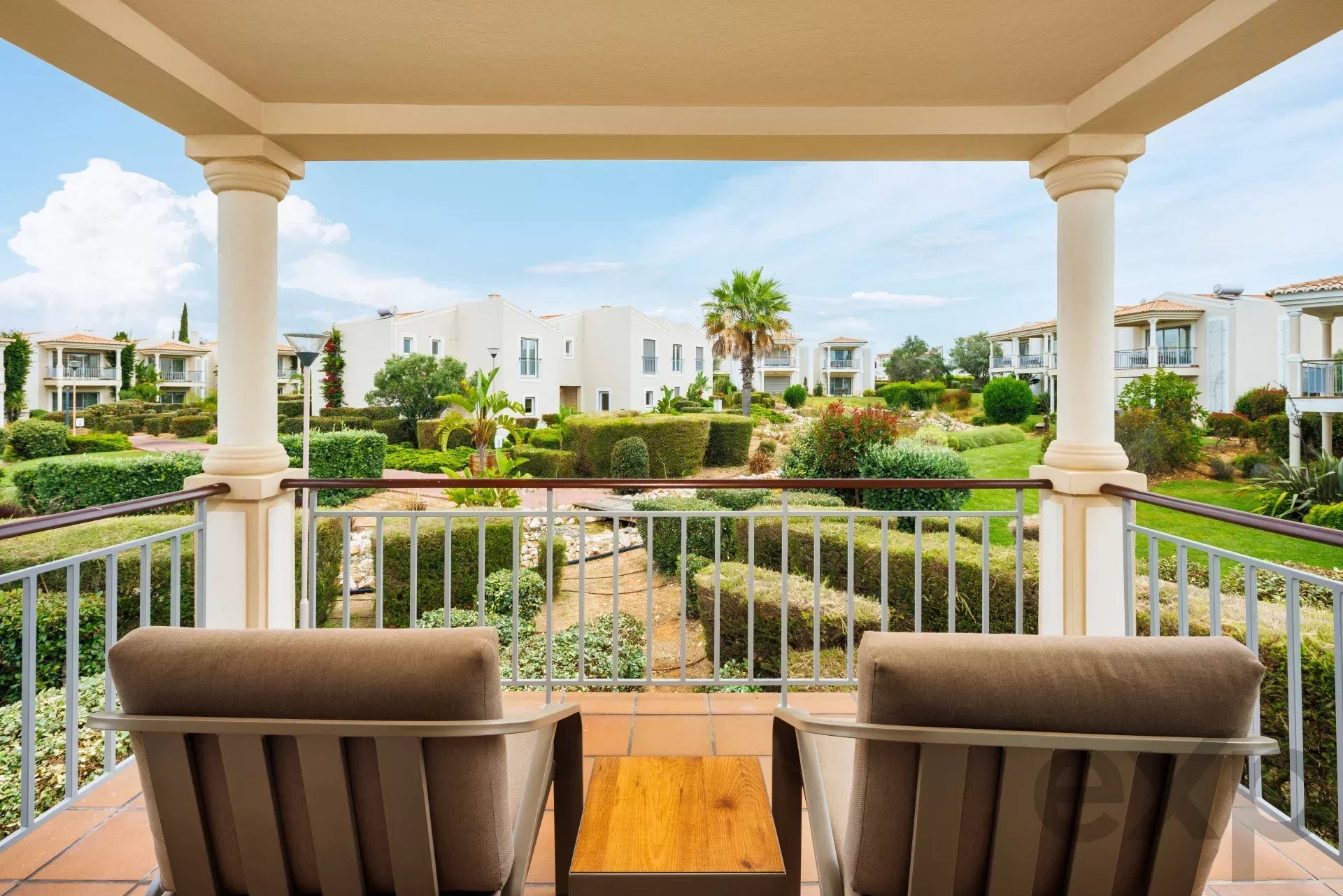Modern 2-Bedroom Duplex in Village Resort, Carvoeiro – Algarve
