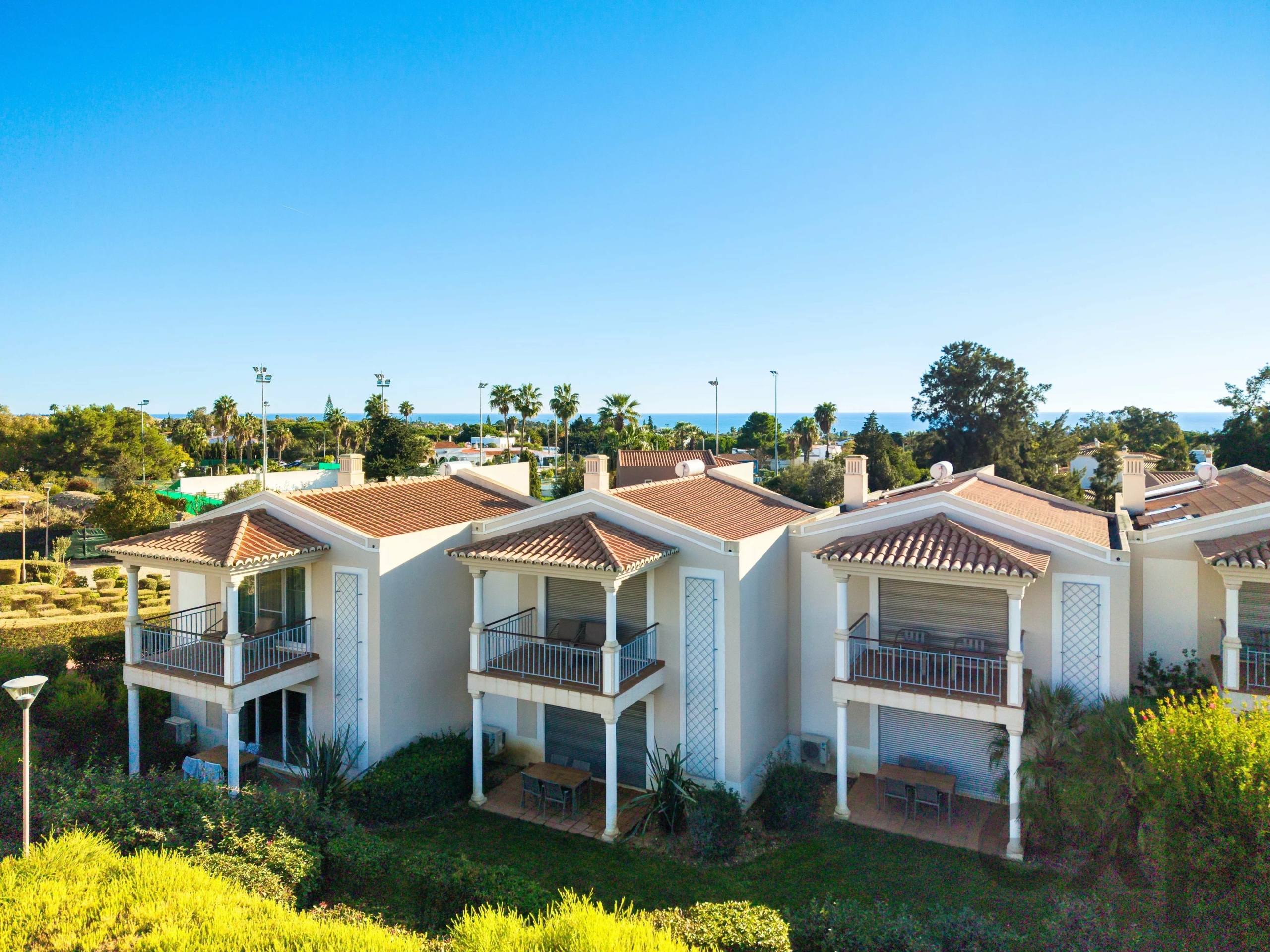 Modern 2-Bedroom Duplex in Village Resort, Carvoeiro – Algarve