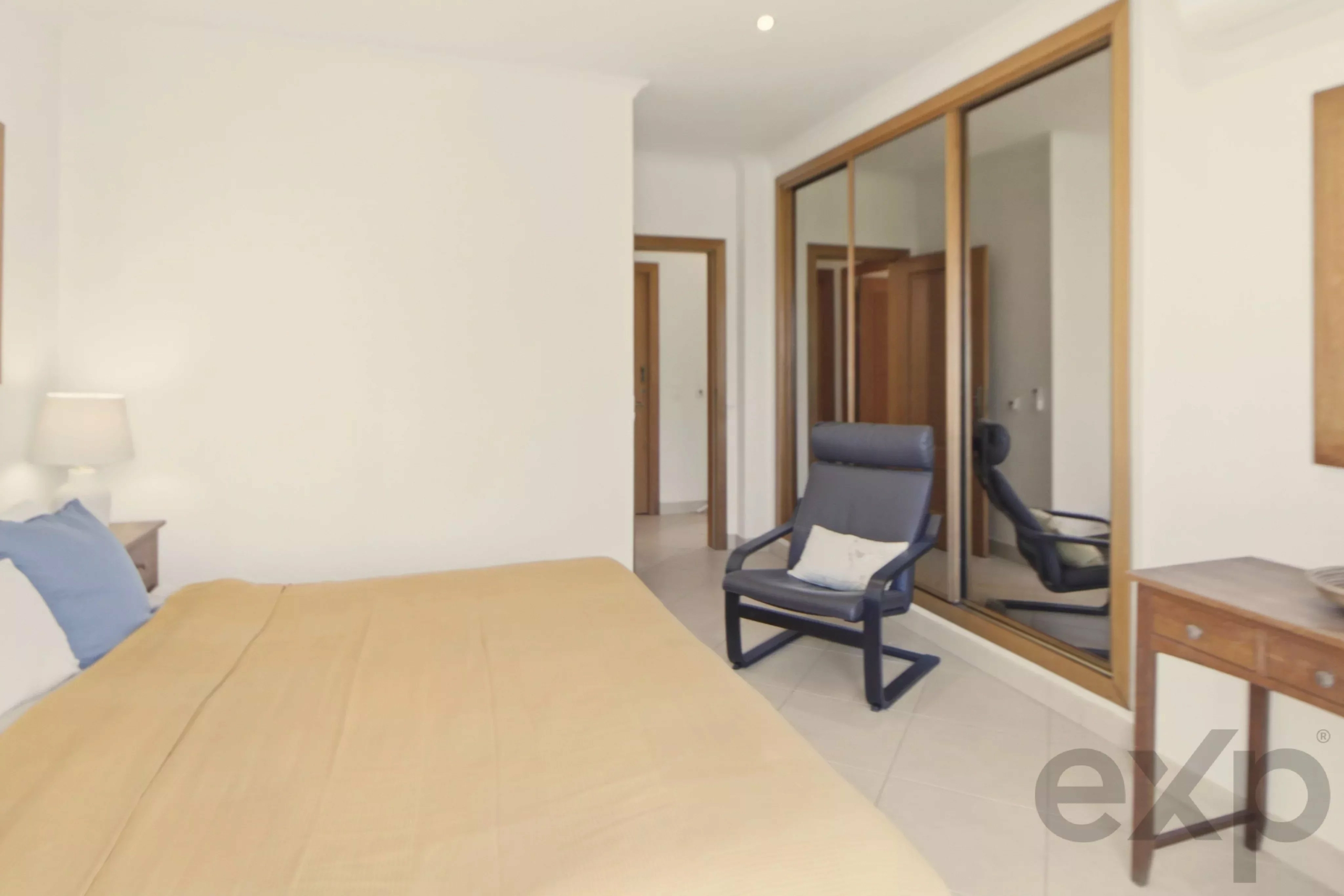 Beautiful 3-townhouse next to the beach with spectacular ocean views.