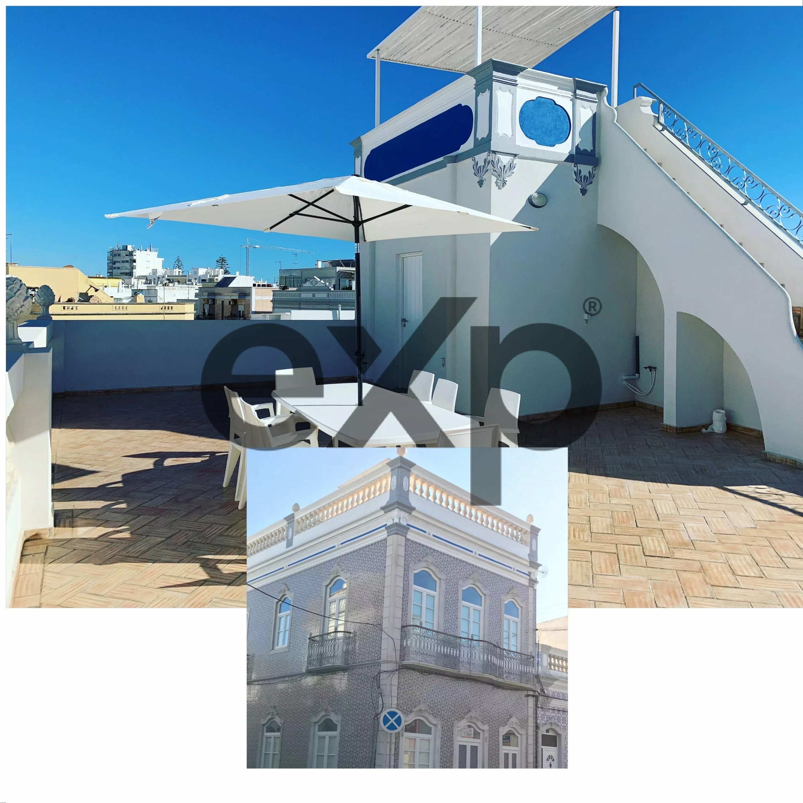 Stunning Large Townhouse in the Heart of Olhão
