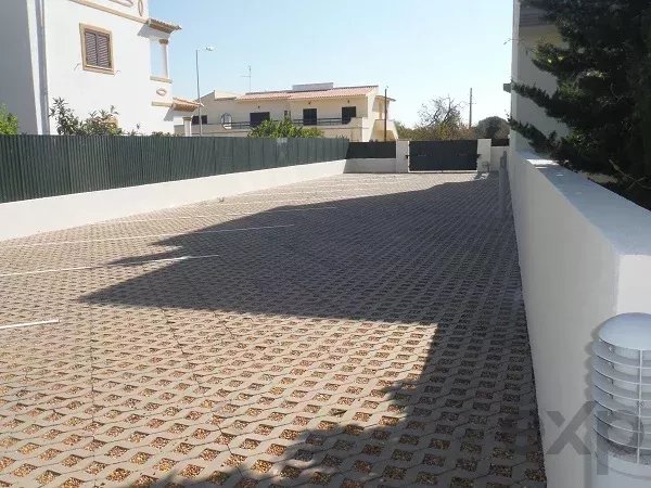 Moradia T4 em Condomínio Fechado em Moncarapacho