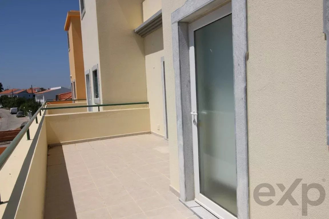 Fuseta – T4 Housing in Condominium