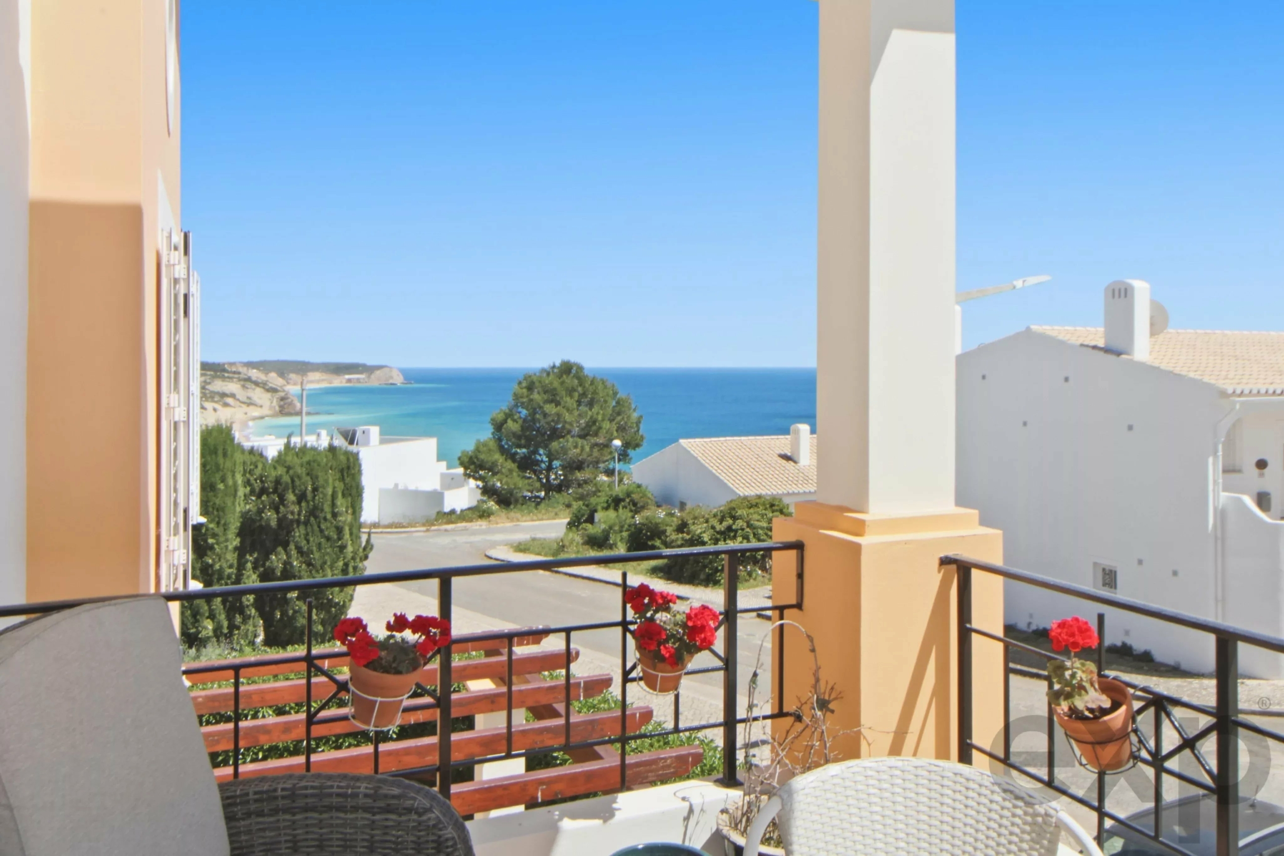 Beautiful 3-townhouse next to the beach with spectacular ocean views.