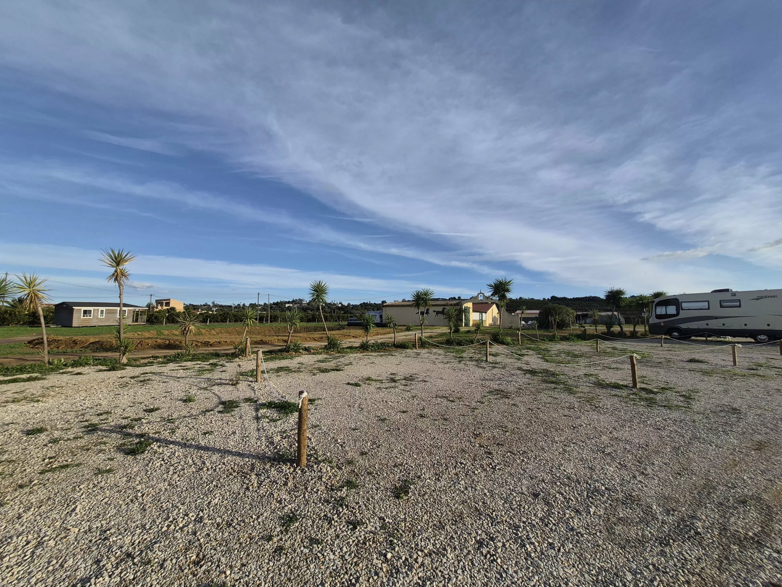 Renovated farmhouse ideally located in the middle of nature.