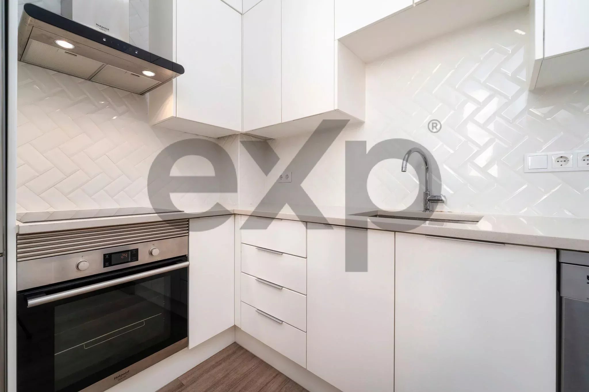 Stunning Large Townhouse in the Heart of Olhão