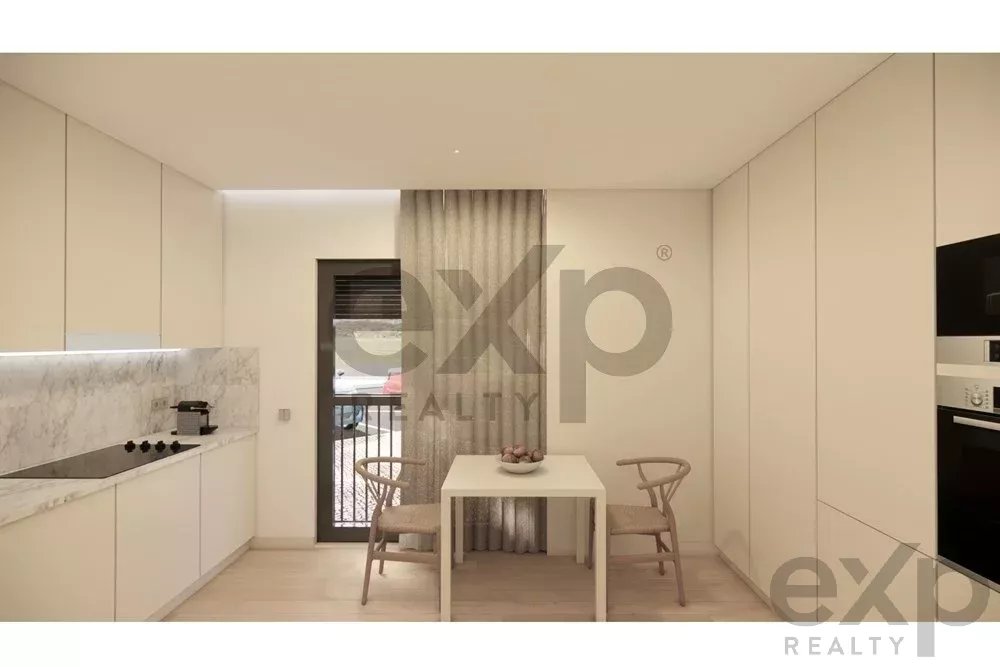 NEW CONSTRUCTION – 3 bedroom apartment with garage and storage room