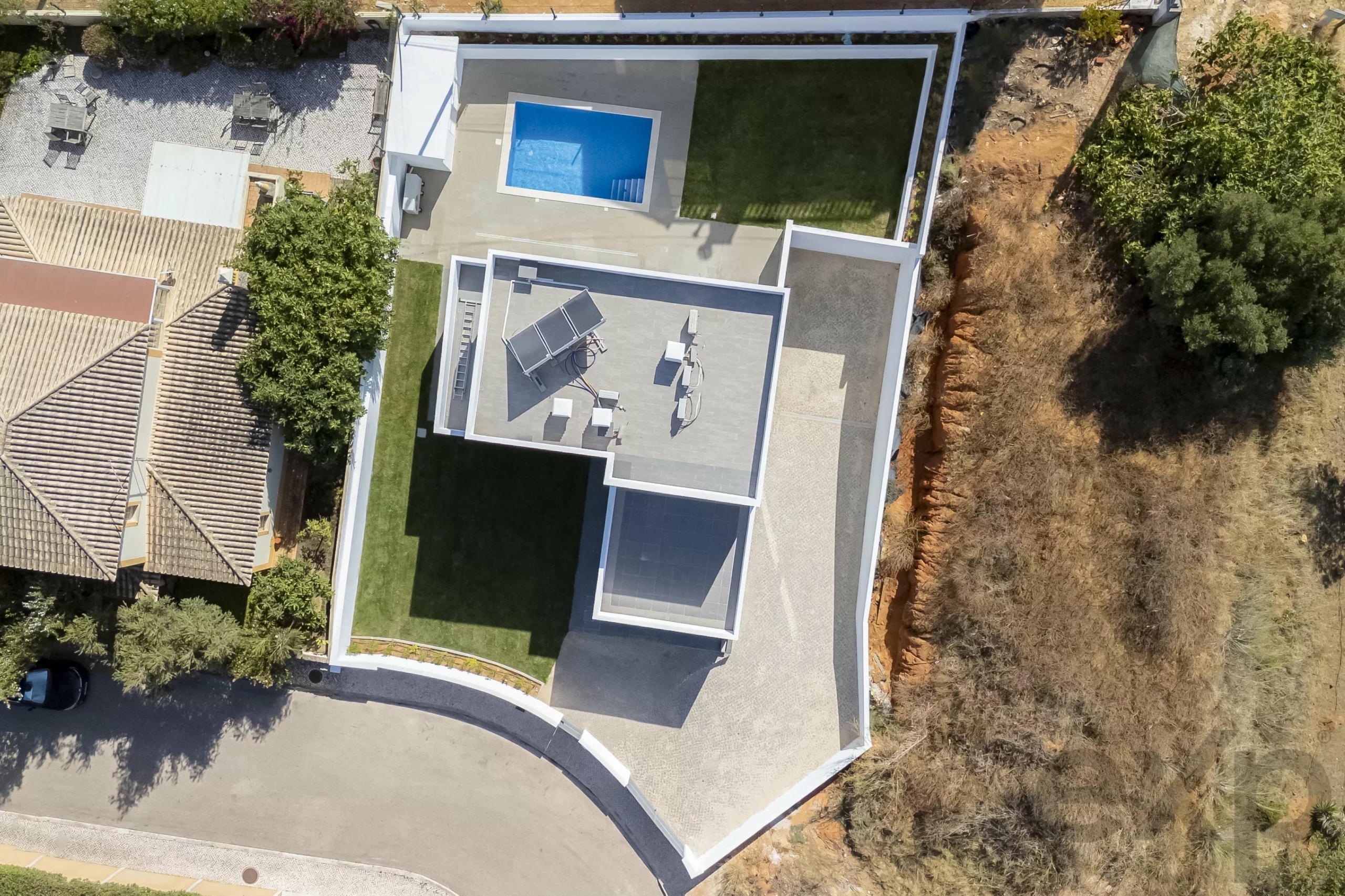 New-Build Villa with Private Pool, Steps from Meia Praia, Lagos