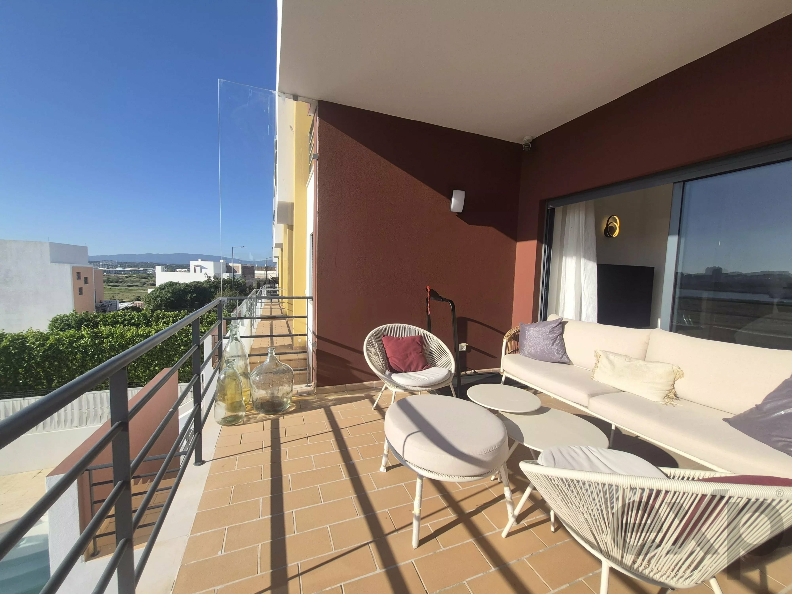 Semi-detached house with independent Apartment & rooftop – Exceptional panoramic view