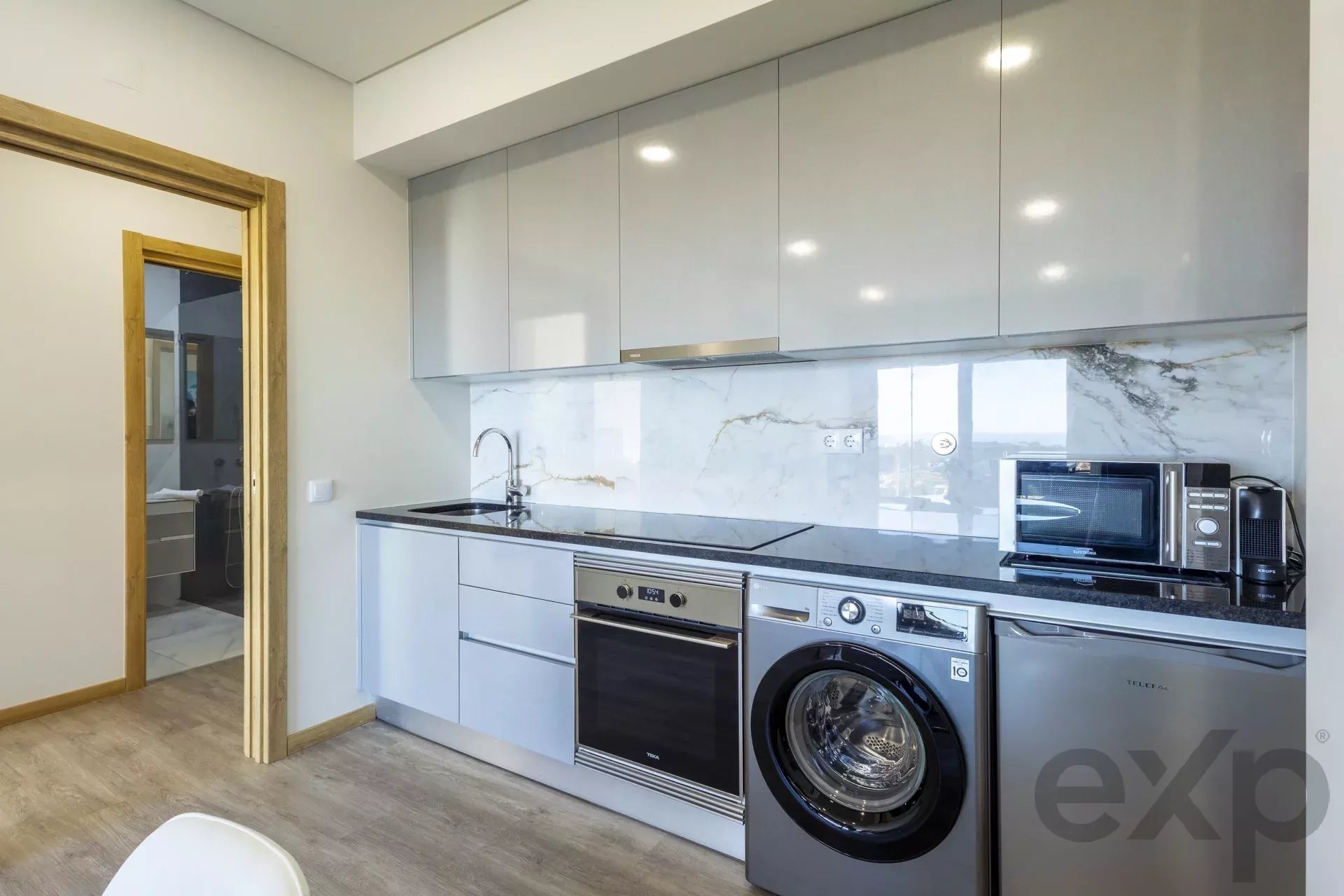 Apartamento T1 de Luxo com Vista Mar em Albufeira